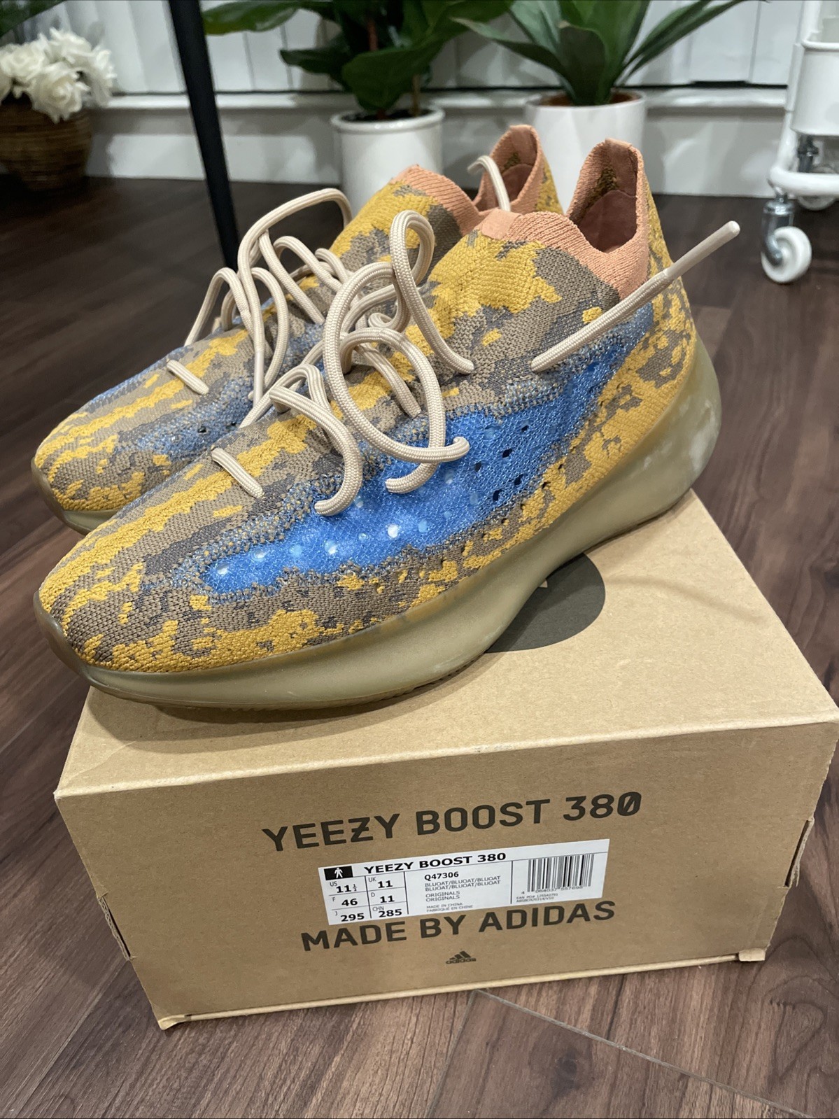 adidas Yeezy Boost 380 Low Top Blue Oat Men’s Sneakers 047306 Size 11