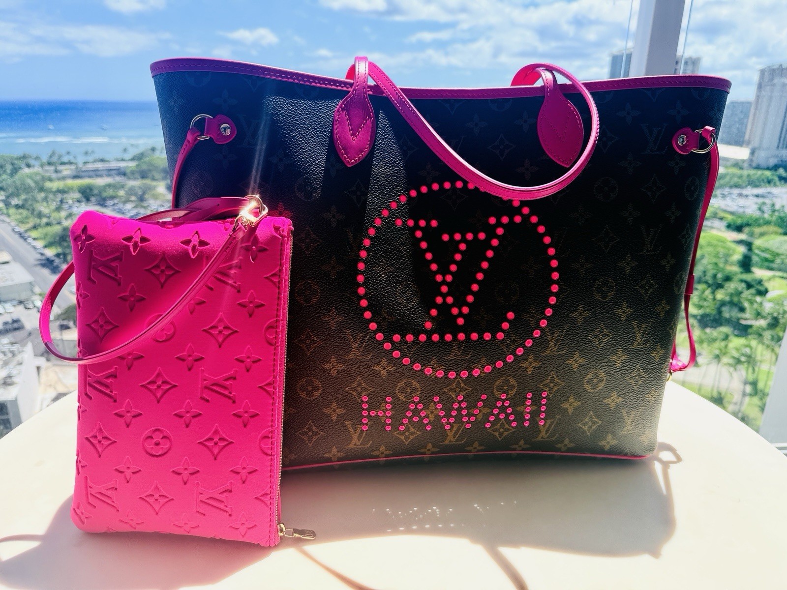 Louis Vuitton Hawaii Neverfull GM Monogram Hot Pink Shoulder Bag Tote LTD Resort