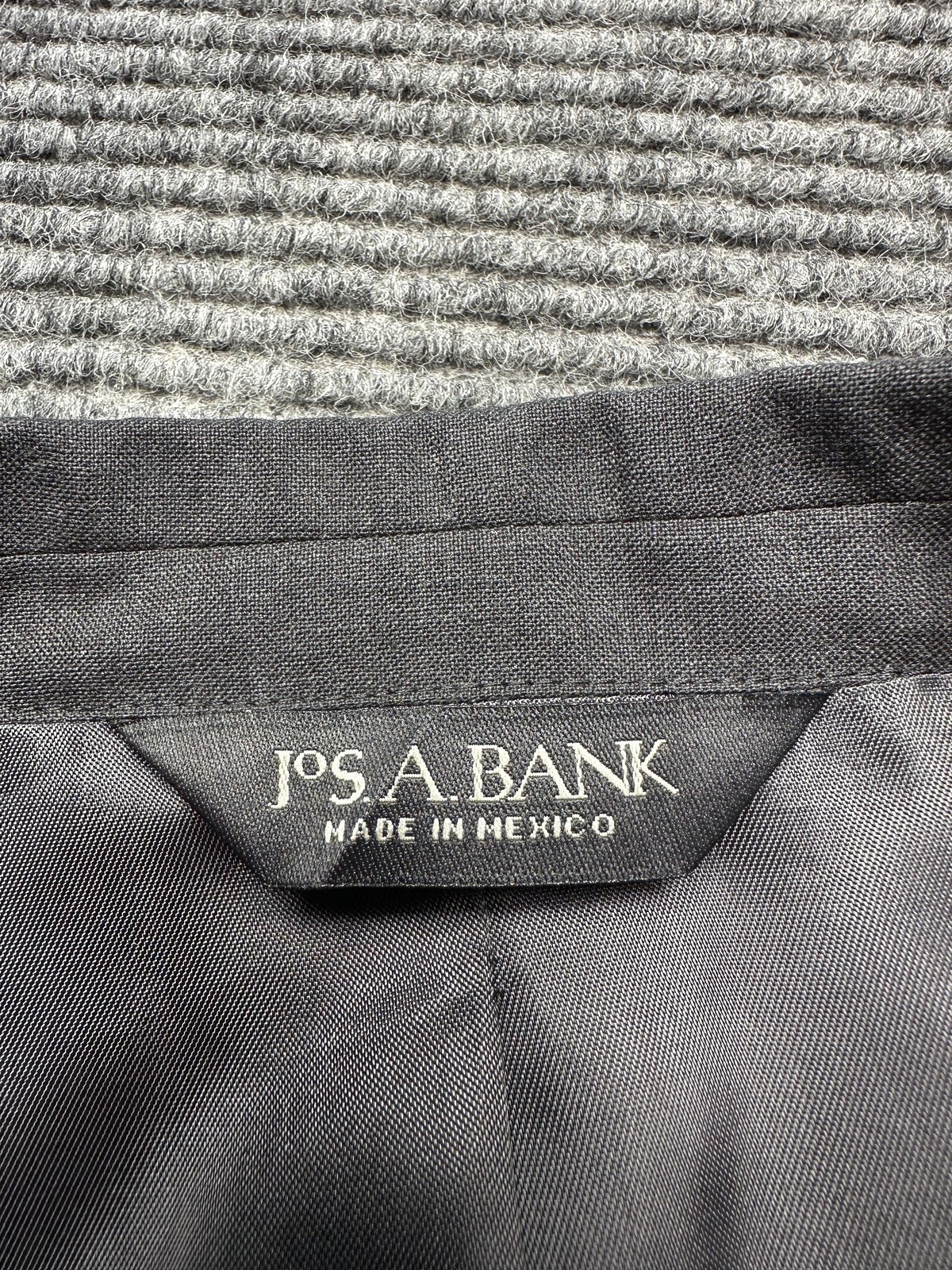 Jos A Bank Blazer Mens 41L Gray 100% Wool Two Button Sport Coat Jacket Classic