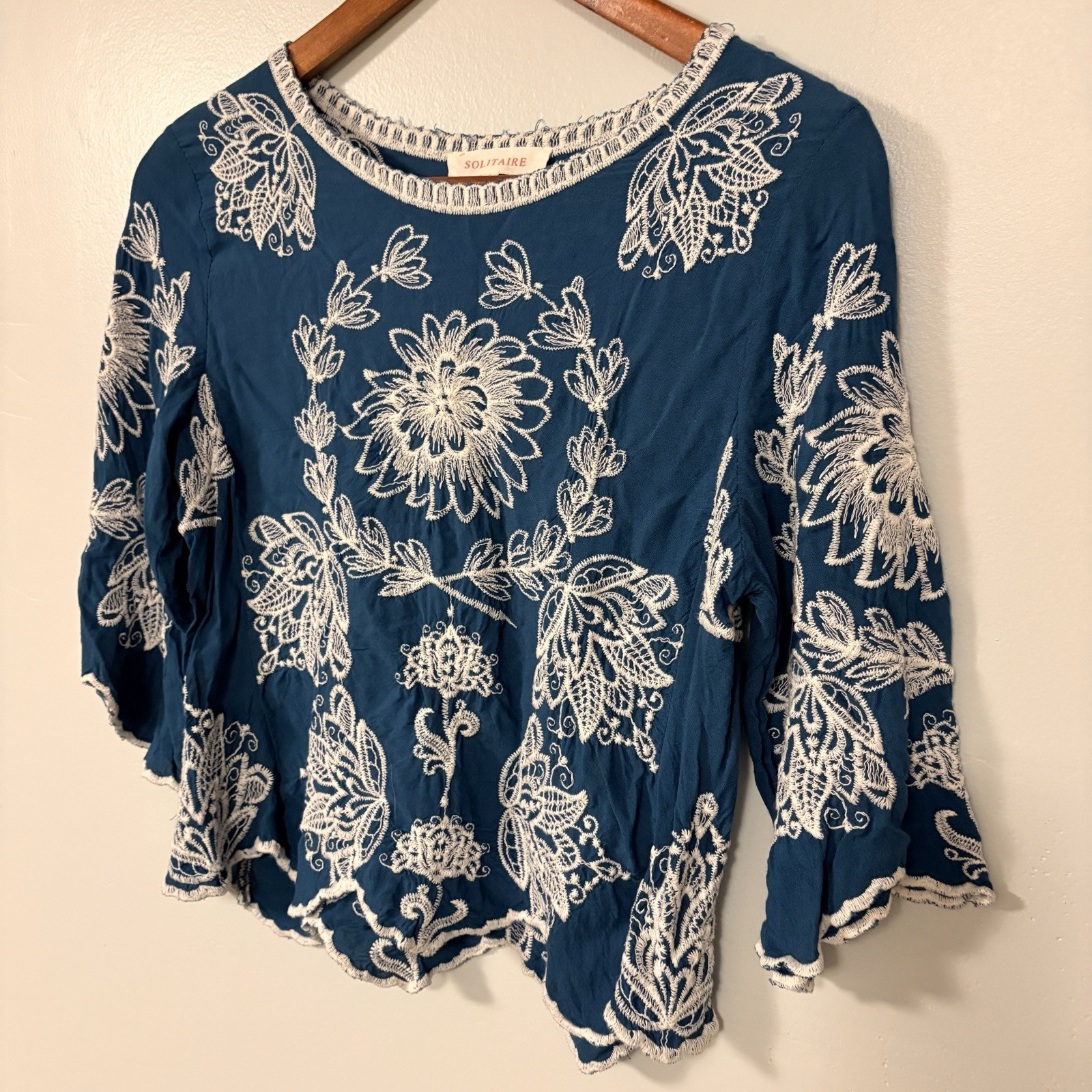 Solitaire Boho Embroidered Floral Blouse Women’s Size Small Teal Peasant Top