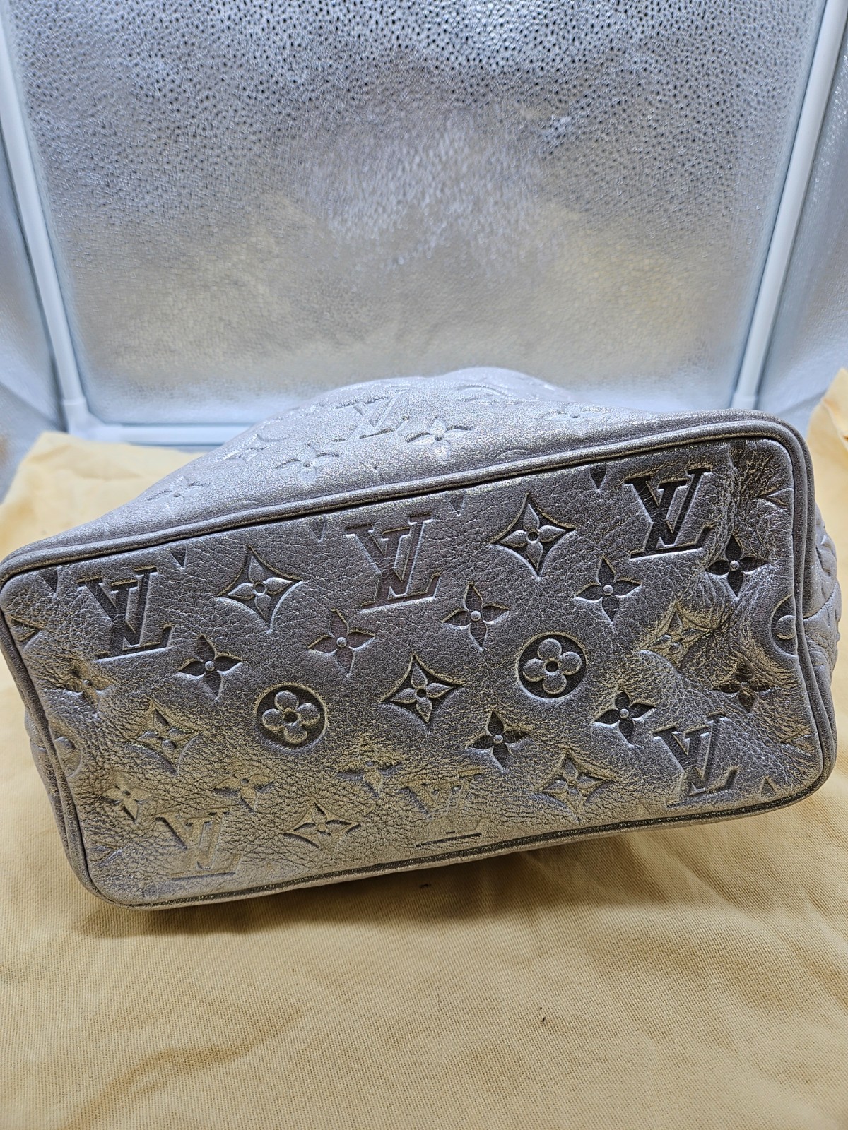 LOUIS VUITTON Silver Monogram Shimmer Leather Halo Bag