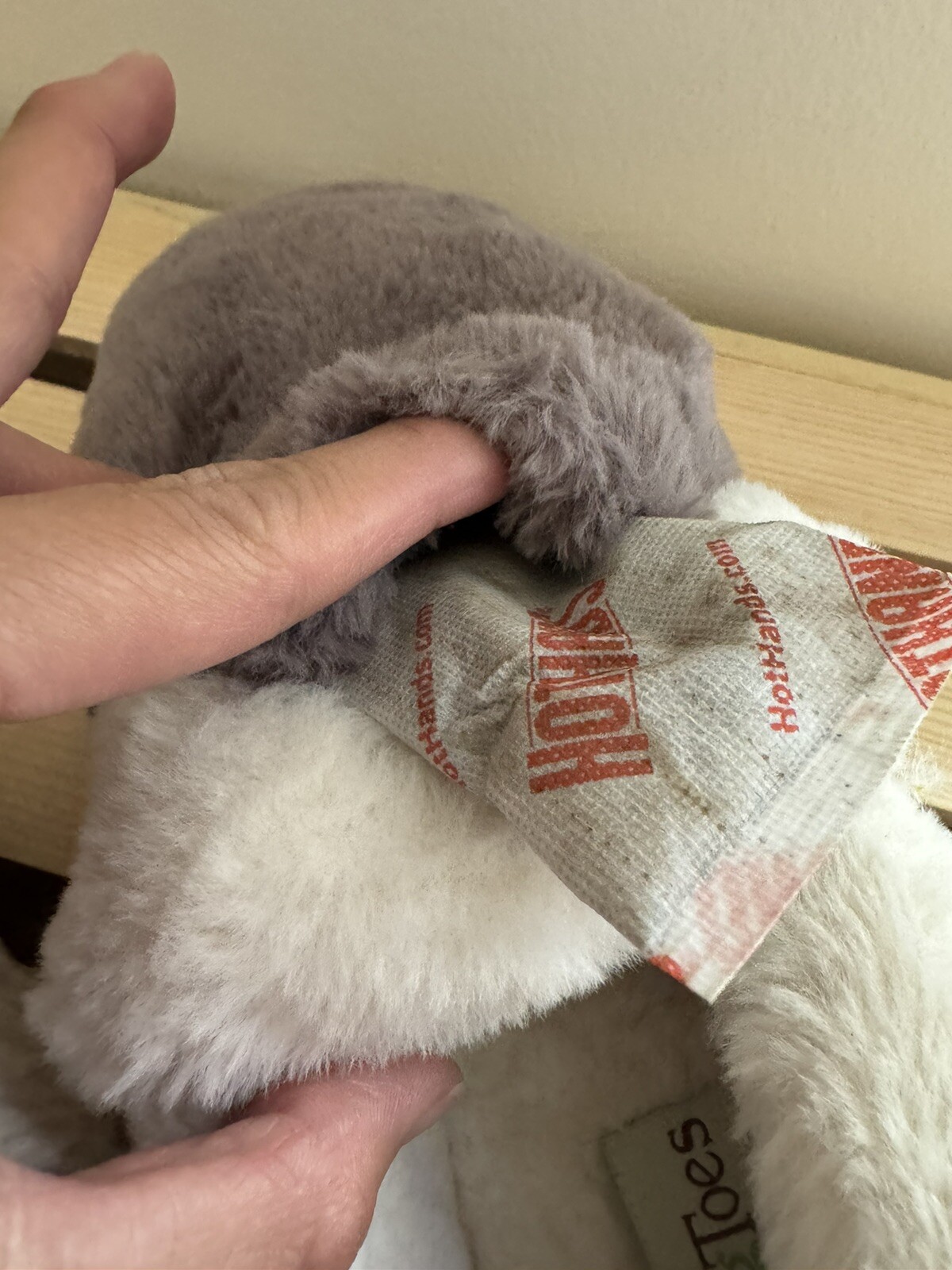 SnugToes women’s heated slippers with removable heat pads mocha size 5