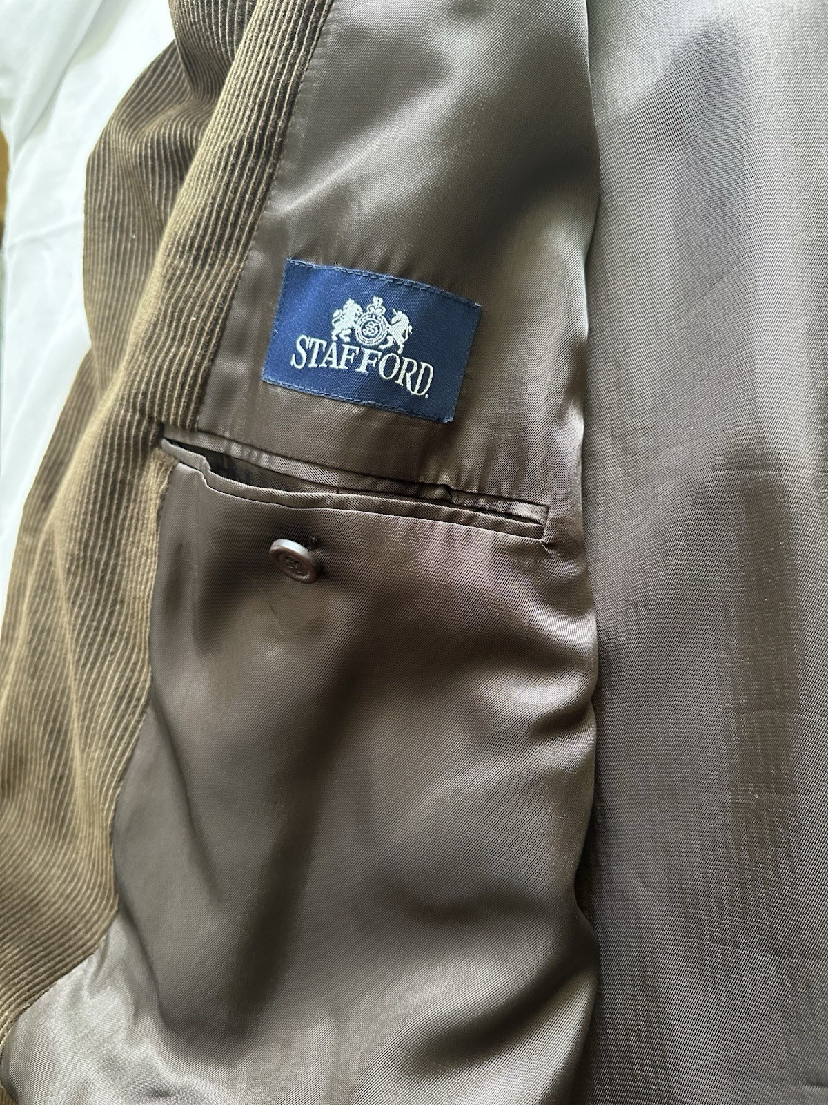 Stafford Men’s Brown Corduroy Size 50R Jacket with Elbow Patches