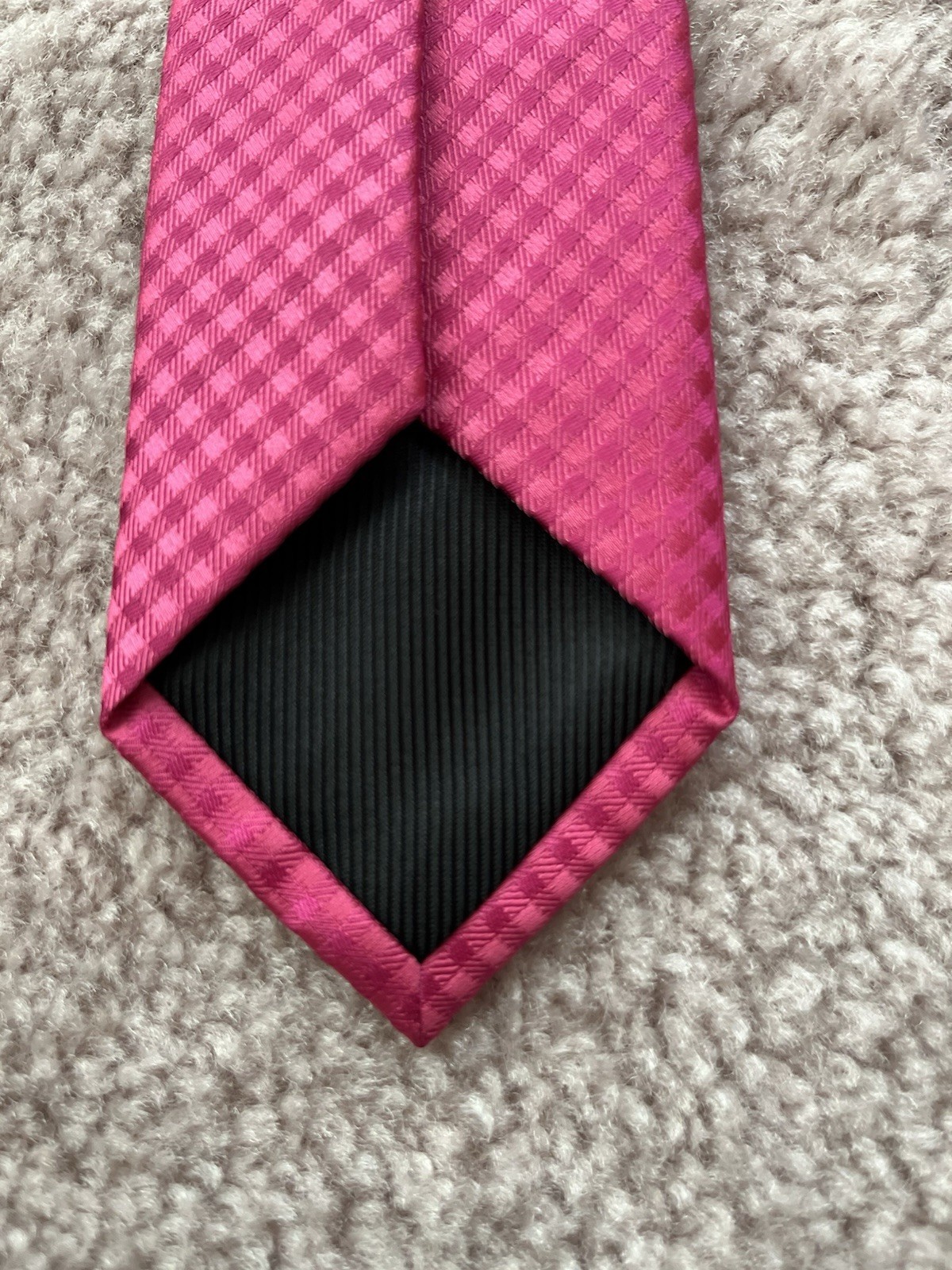 Geoffrey Beene Men’s Polyester Tie Hot Pink, Solid, 58×3.25 Inches