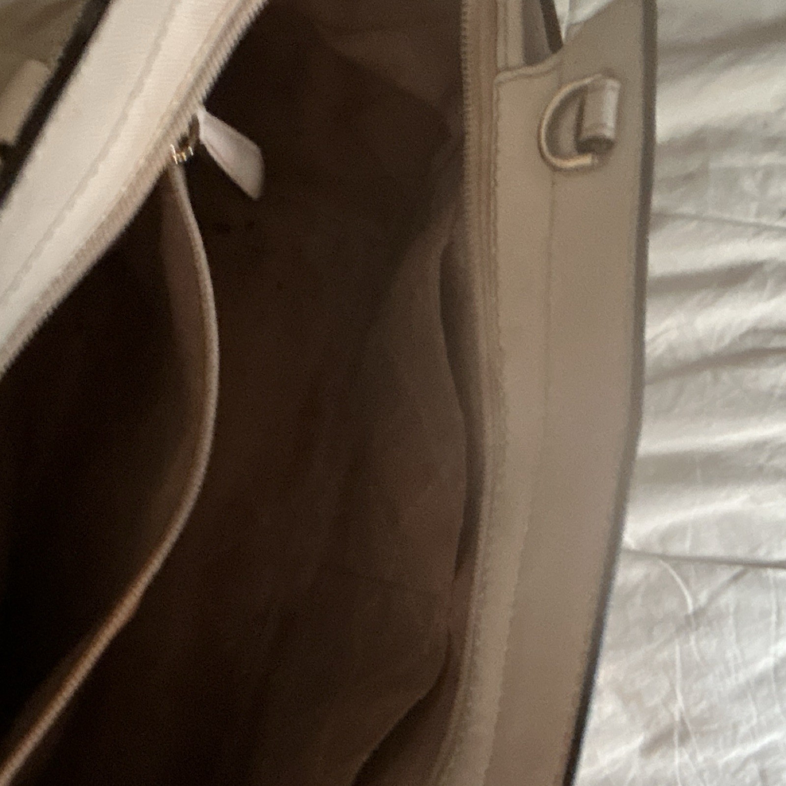 Michael Kors White Satchel Top Handle Bag, Gold Hardware, Logo, Charm, Pockets
