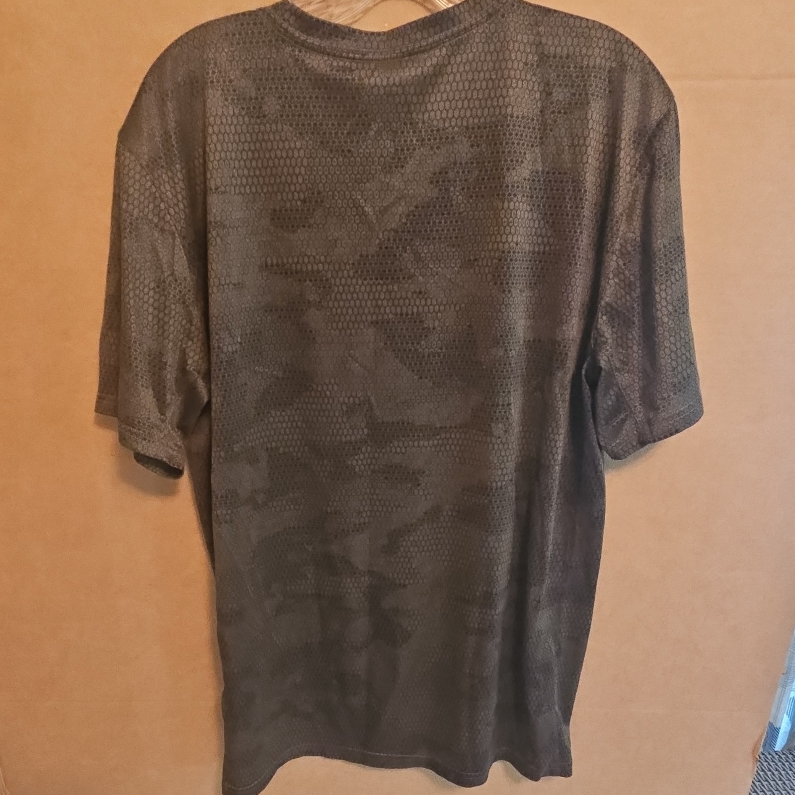 Nike Dri-FIT Men’s L Black Camo Crew Neck Short Sleeve Moisture Wicking Tee