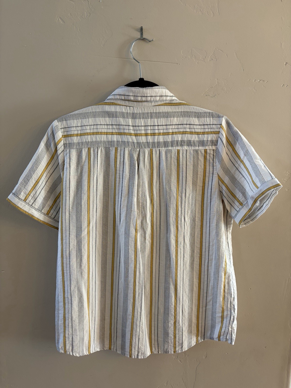 Polagram Striped Split Neck High-Low Top