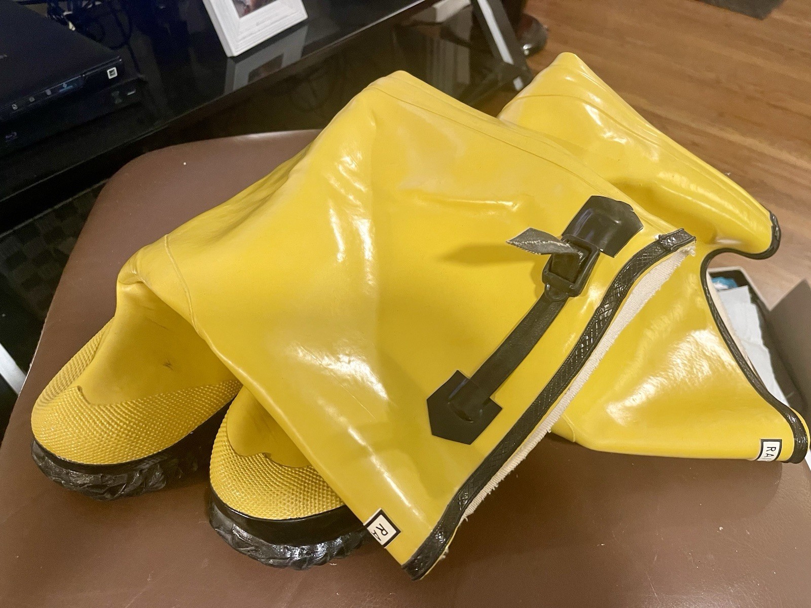 Men’s Rain Master Rugged Yellow Rubber Rain Slush Boots – Size 11-12