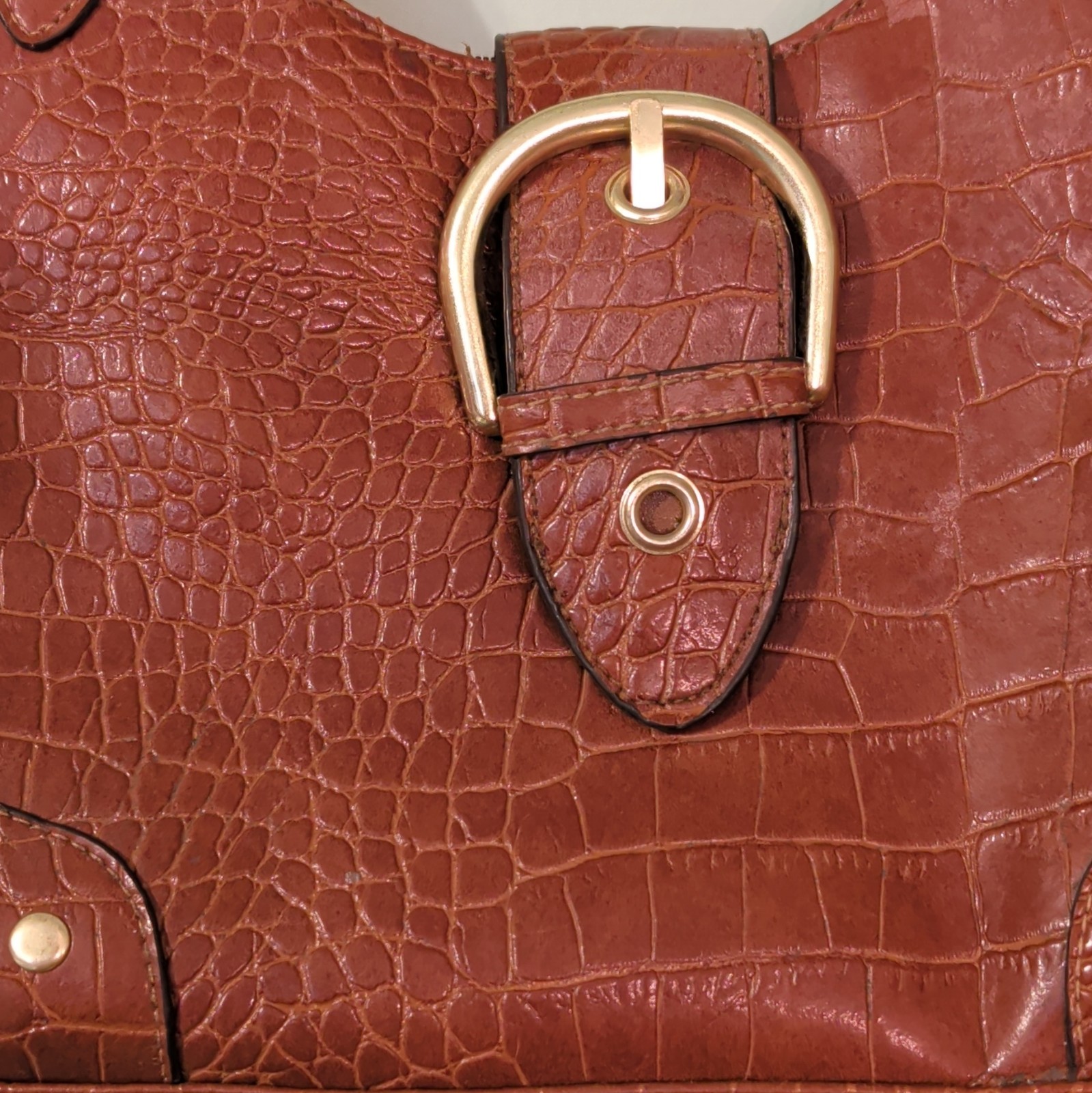 Brown Croc Embossed Women’s Shoulder Bag, Gold Hardware Buckle Closure