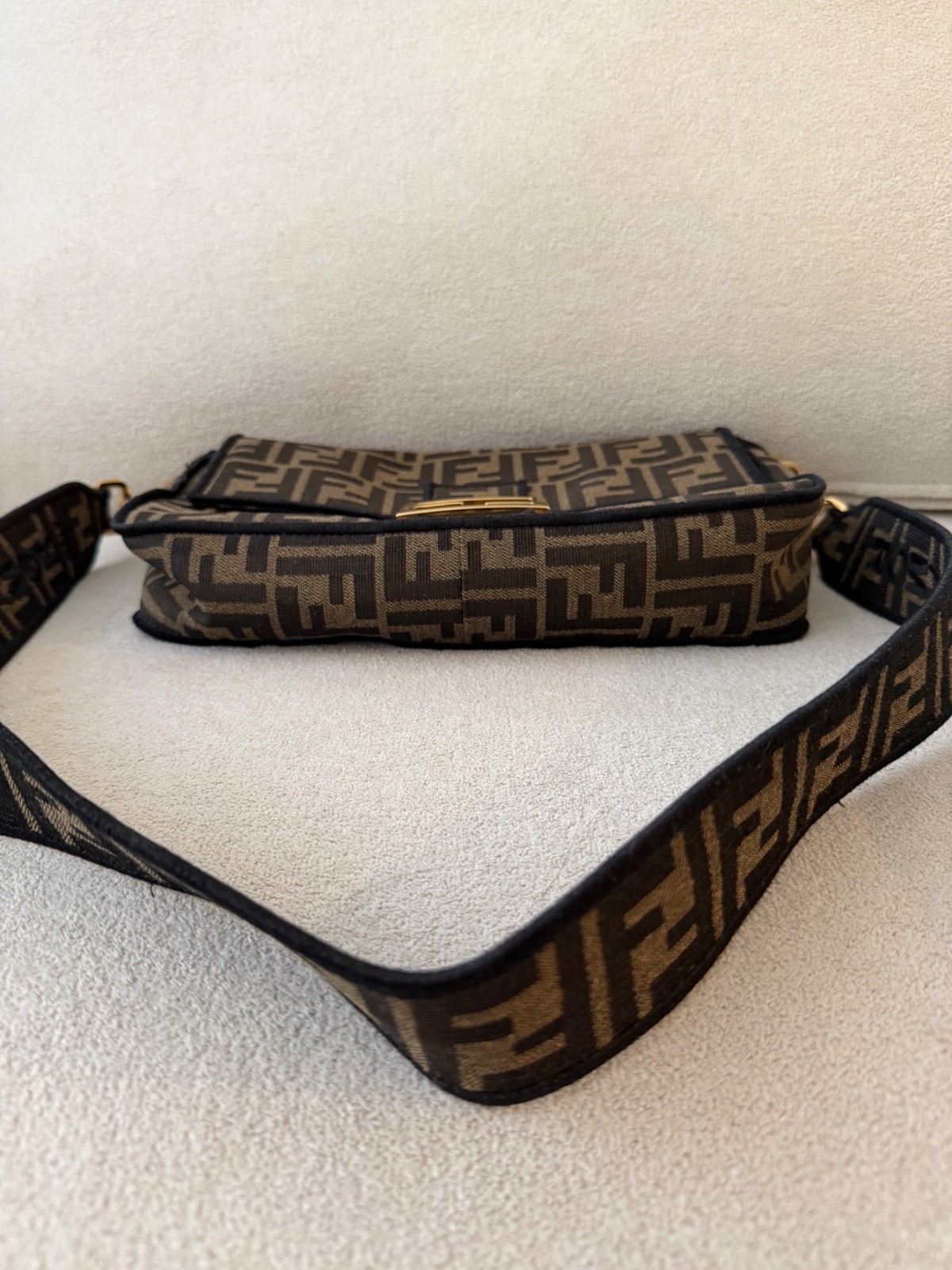 FENDI Baguette Bag – Tobacco brown FF jacquard fabric bag