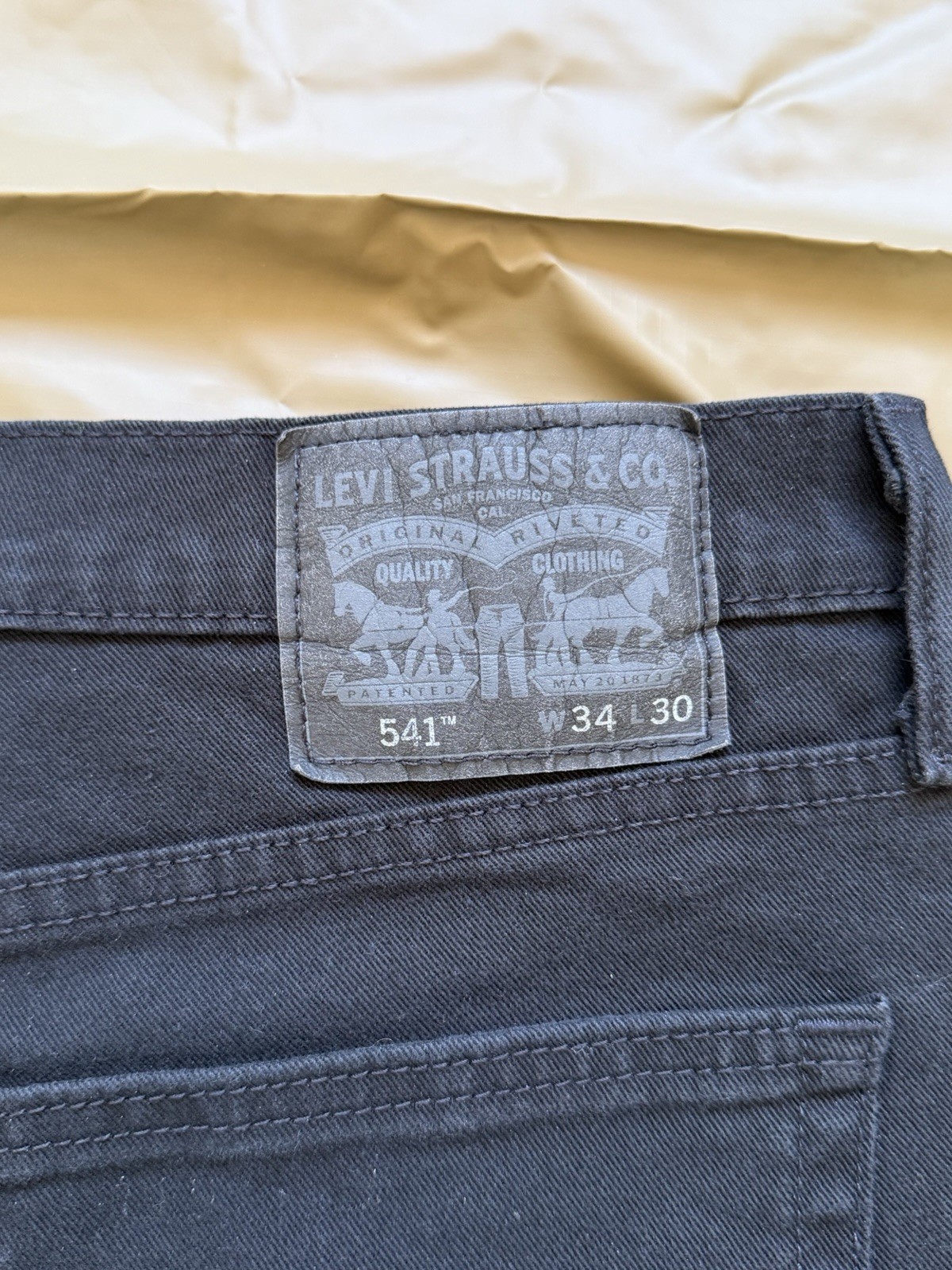 Levi’s 541 34×30 Men’s Athletic Fit Tapered Black Denim Jeans Dark Wash