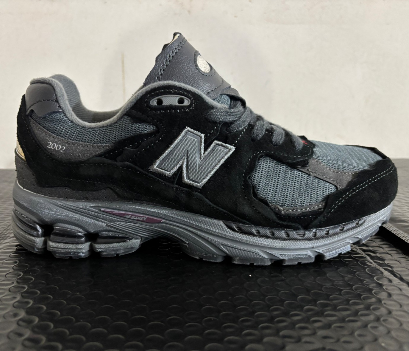 New Balance 2002R Protection Pack – Phantom M2002RDB US Size 10 No Box
