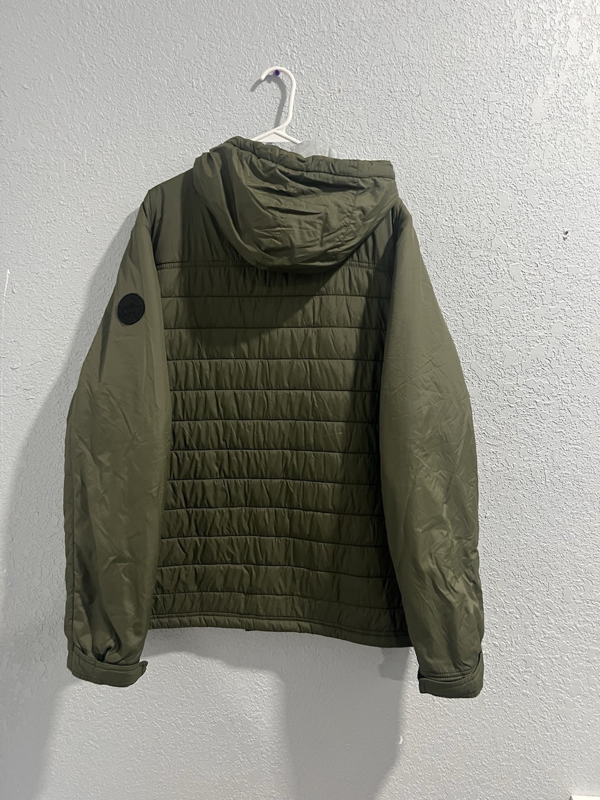 olive green Gerry men’s hooded puffer/insulated jacket