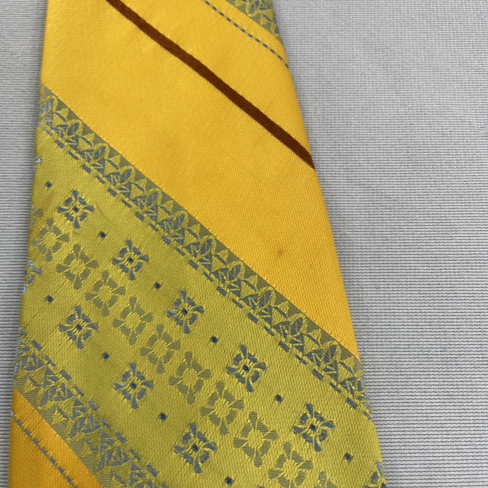 vtg 70s Trevira Cornel Swing Tie Southwest Rockabilly Stripe Yellow Green 4×57