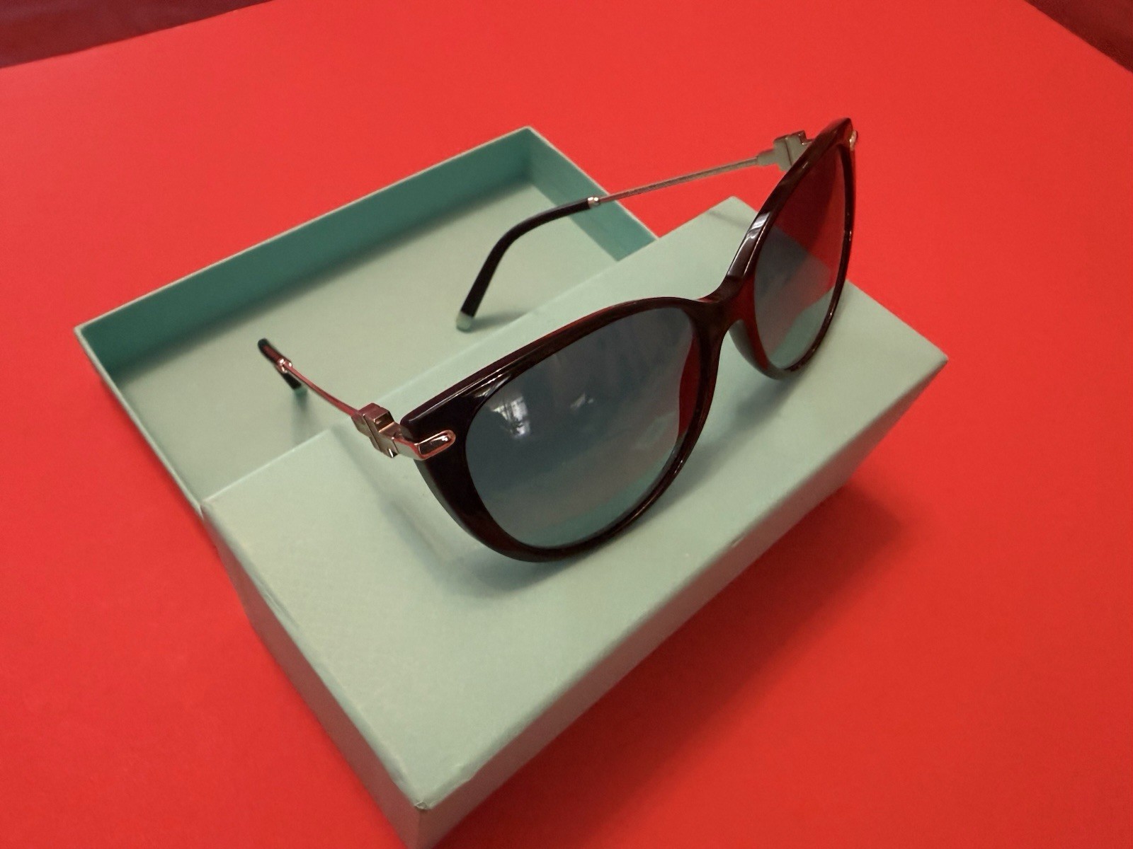 Tiffany & Co. Cat Eye Sunglasses Women Brown Frame Gray Tinted Lens w/ Case Box