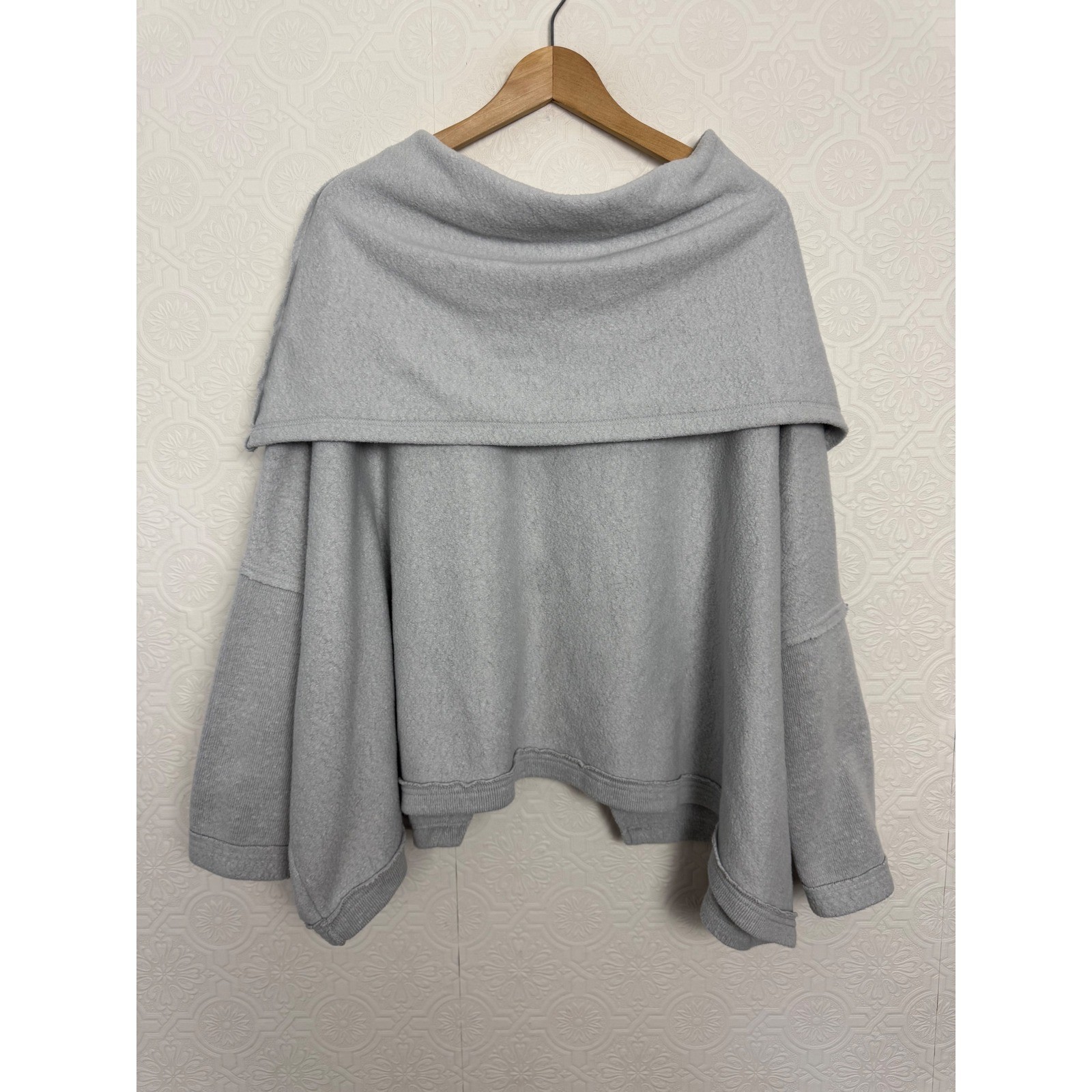 Free People Huntington Pullover Sweatshirt Grey Cowl Neck OB99734 Womens Medium