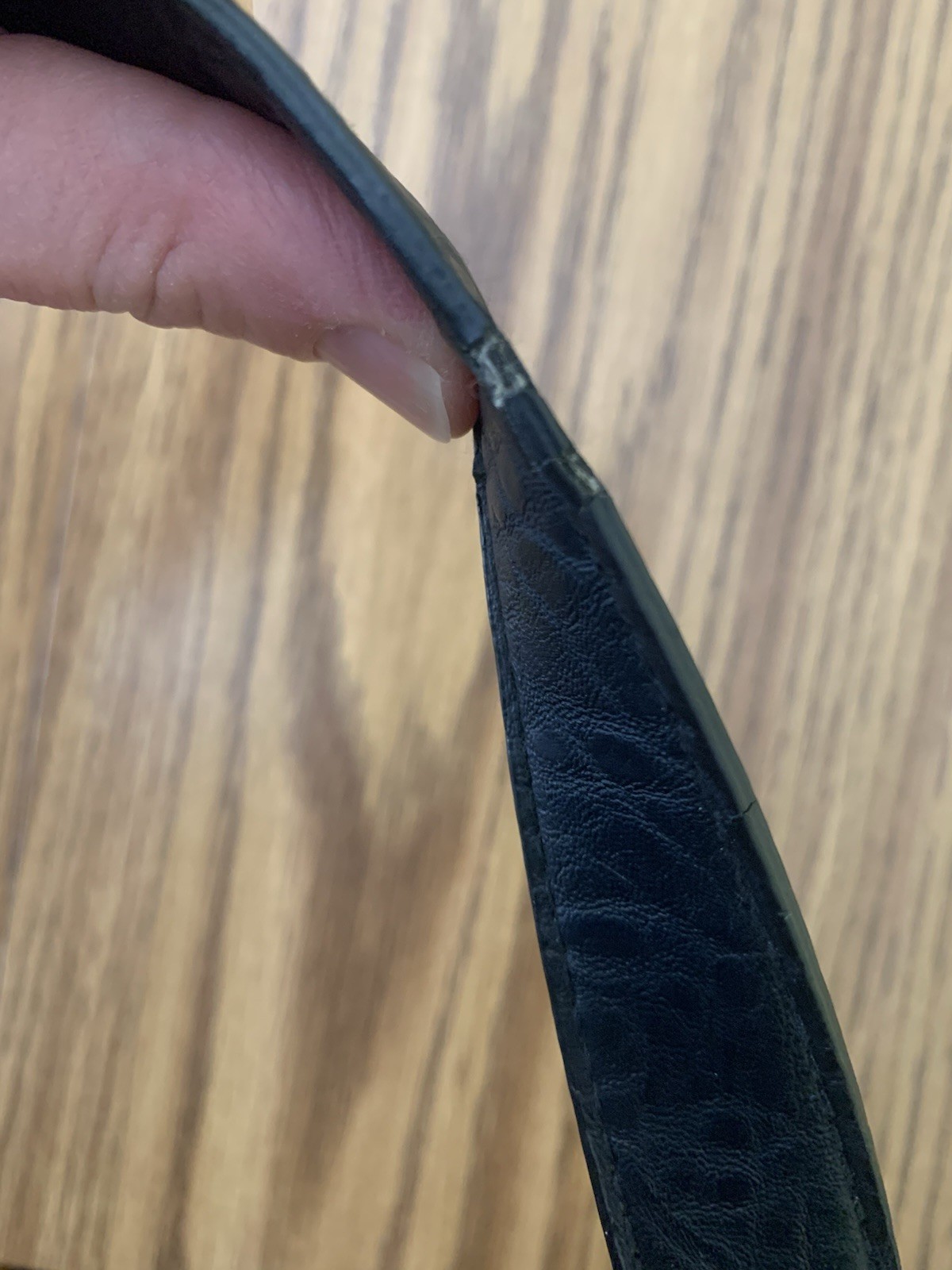 Rosetti Black Polyurethane Shoulder Bag Purse Zipper/Chain Pockets *Crack Strap