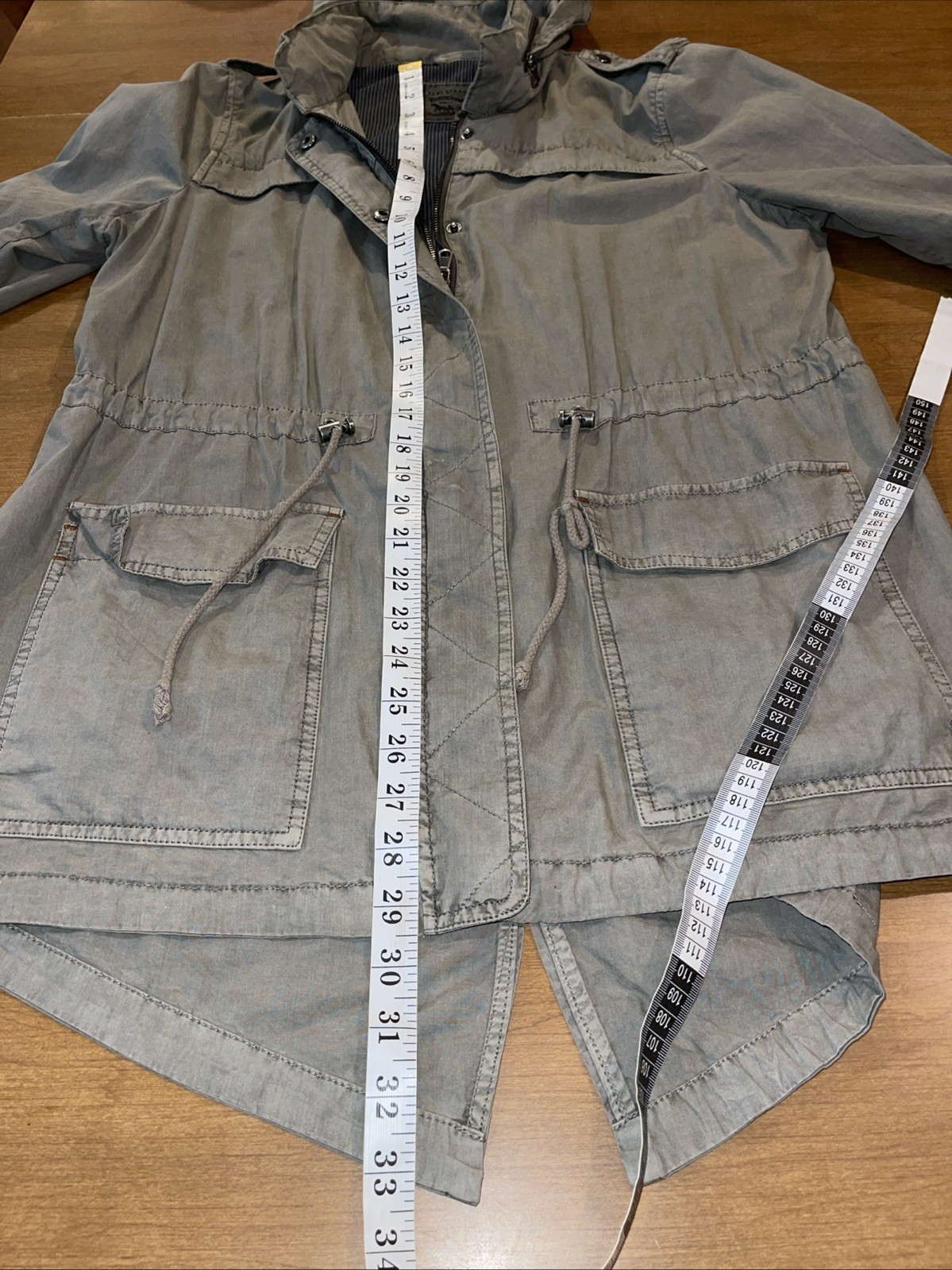 Levi’s Hooded Jacket Women M Olive Green Anorak Parachute Utility Pockets