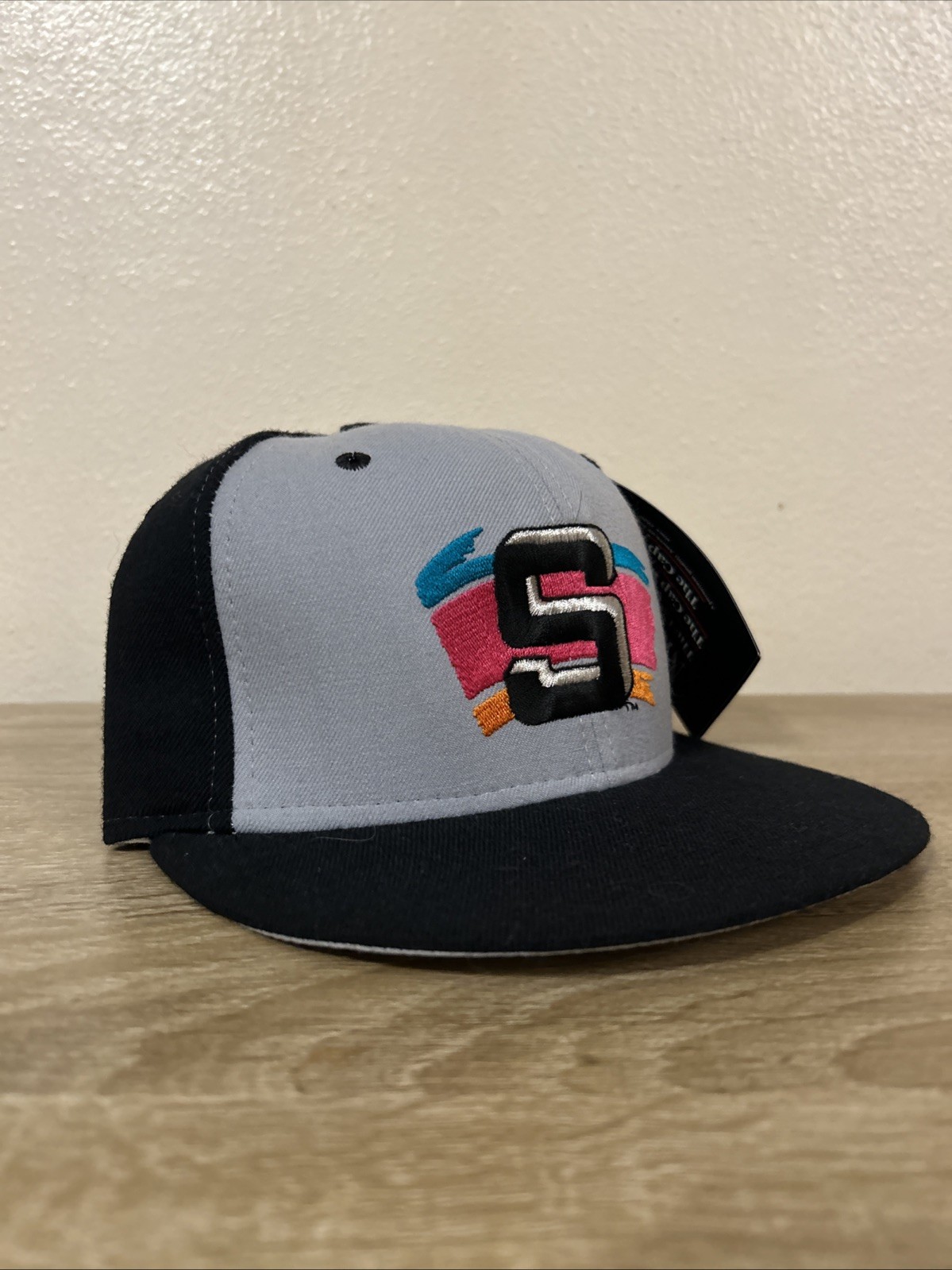Rare Vintage 90’s San Antonio Spurs New Era Official NBA Hat Sz 6 3/4 NWT USA