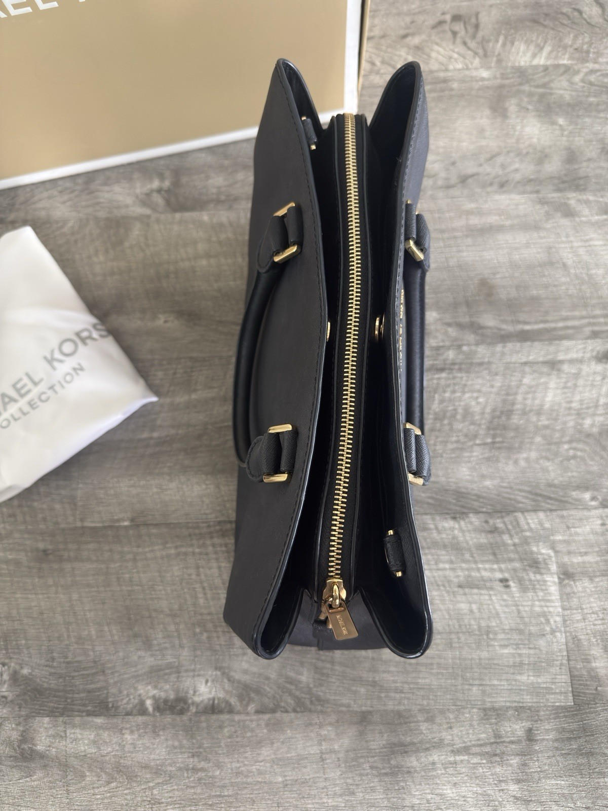 MICHAEL KORS Savannah Black Saffiano Leather Large Satchel Crossbody bag