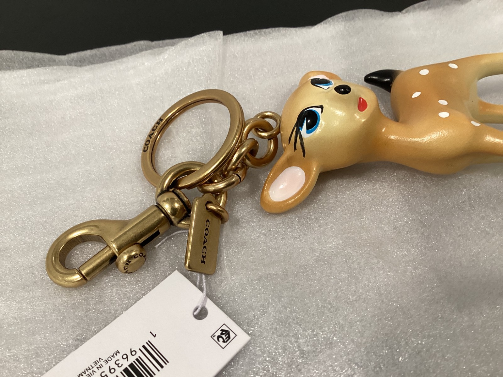 Coach Deer Bag Charm Keyring CCD40 3″ x 2.25″ x 1.0″ Resin Metal Brass Tan New