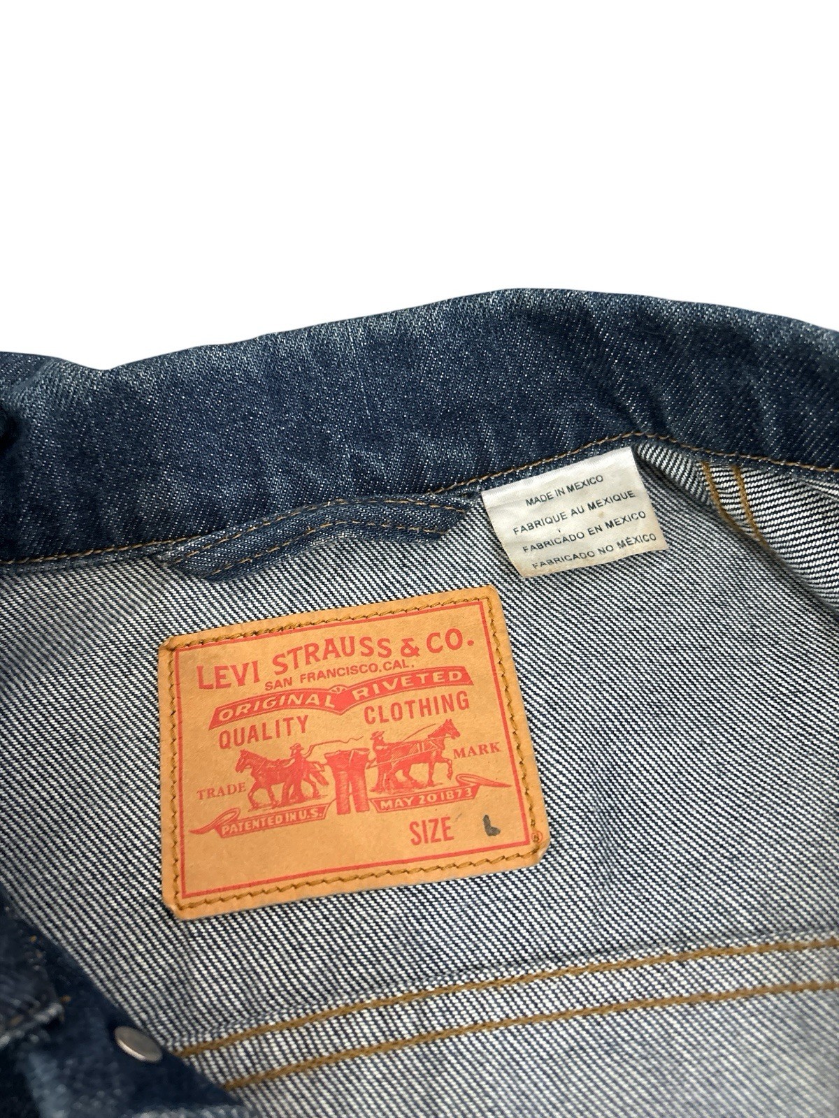 2013 Levi’s Men’s Size L (175/96A) Denim – Style 47024-0001
