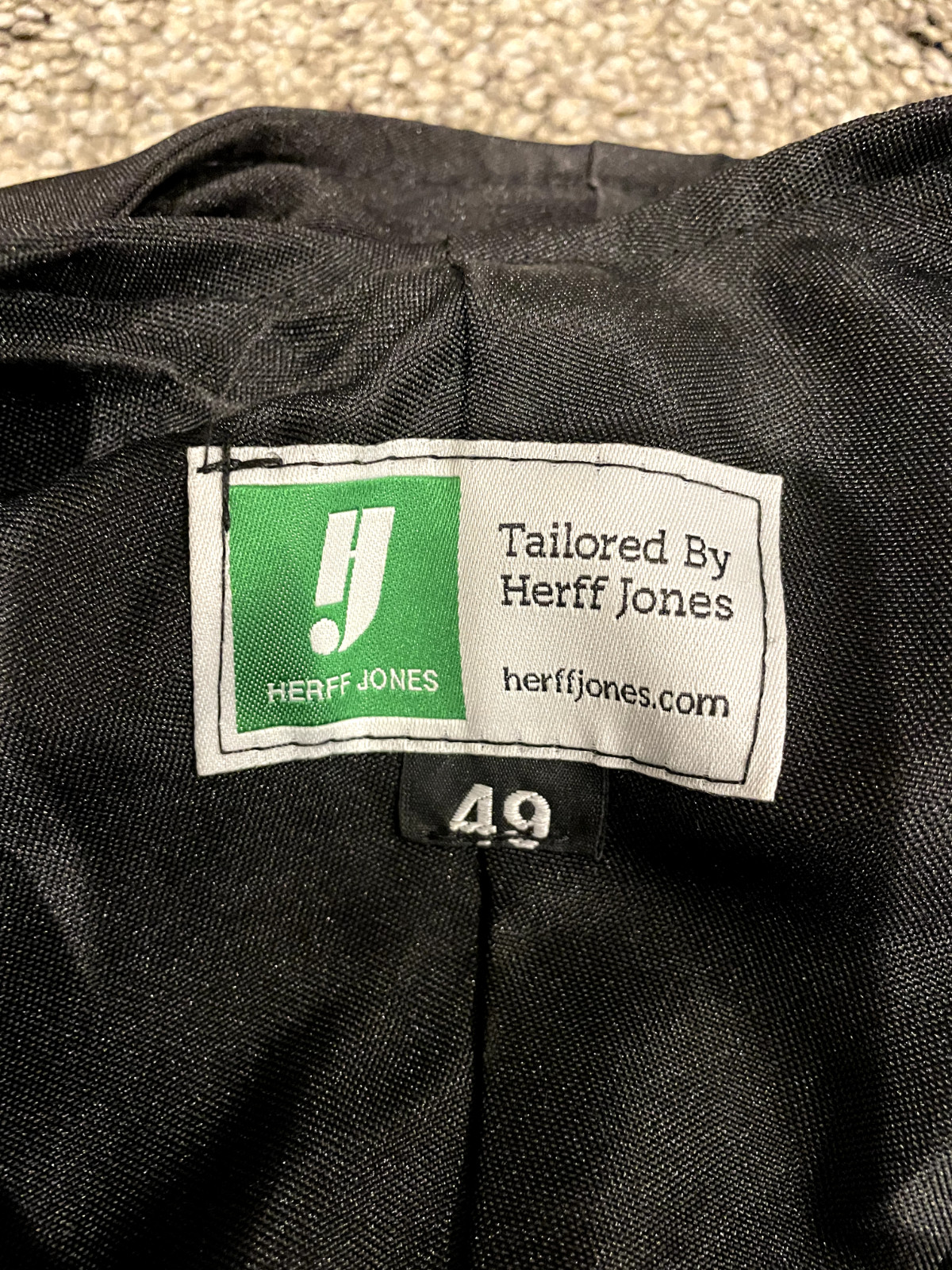 USC Bachelors Graduation Gown Herff Jones Black – Multiple Sizes