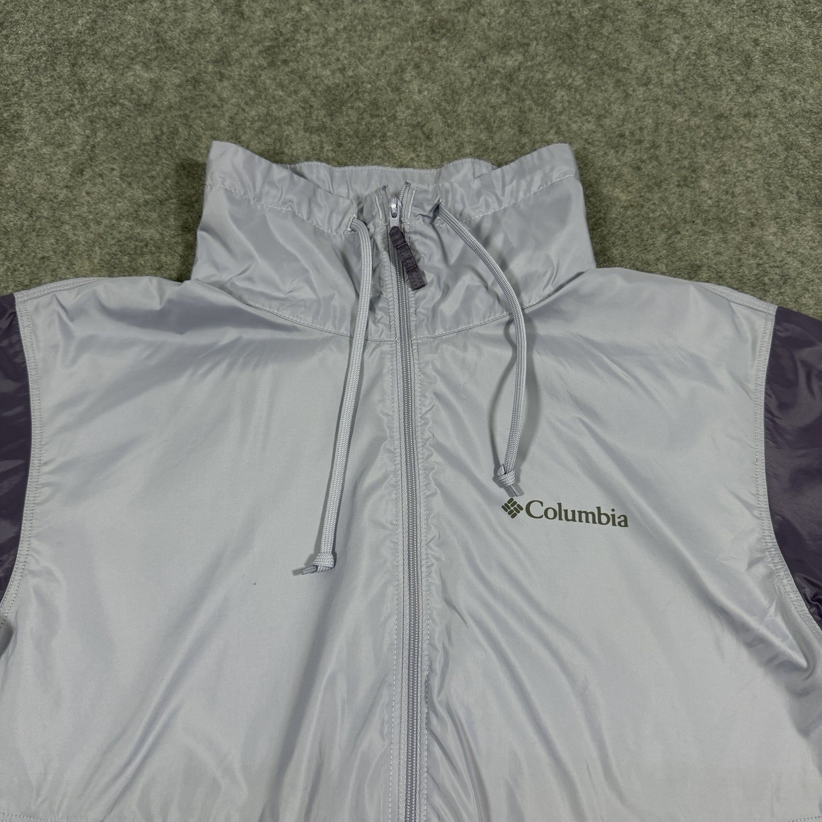 Columbia Lightweight Full Zip Windbreaker Jacket Fits Women’s Size XS Purple