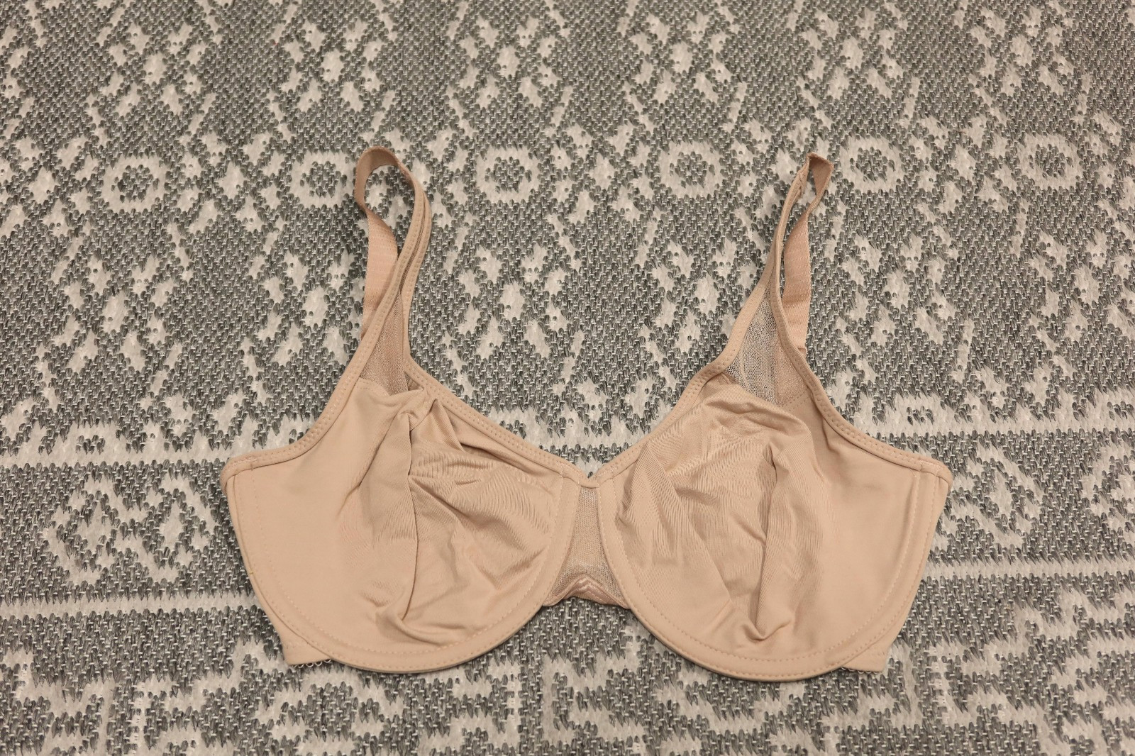 New Wacoal Body Seamless Underwire Bra – Size 34DD – Toast – # 65115