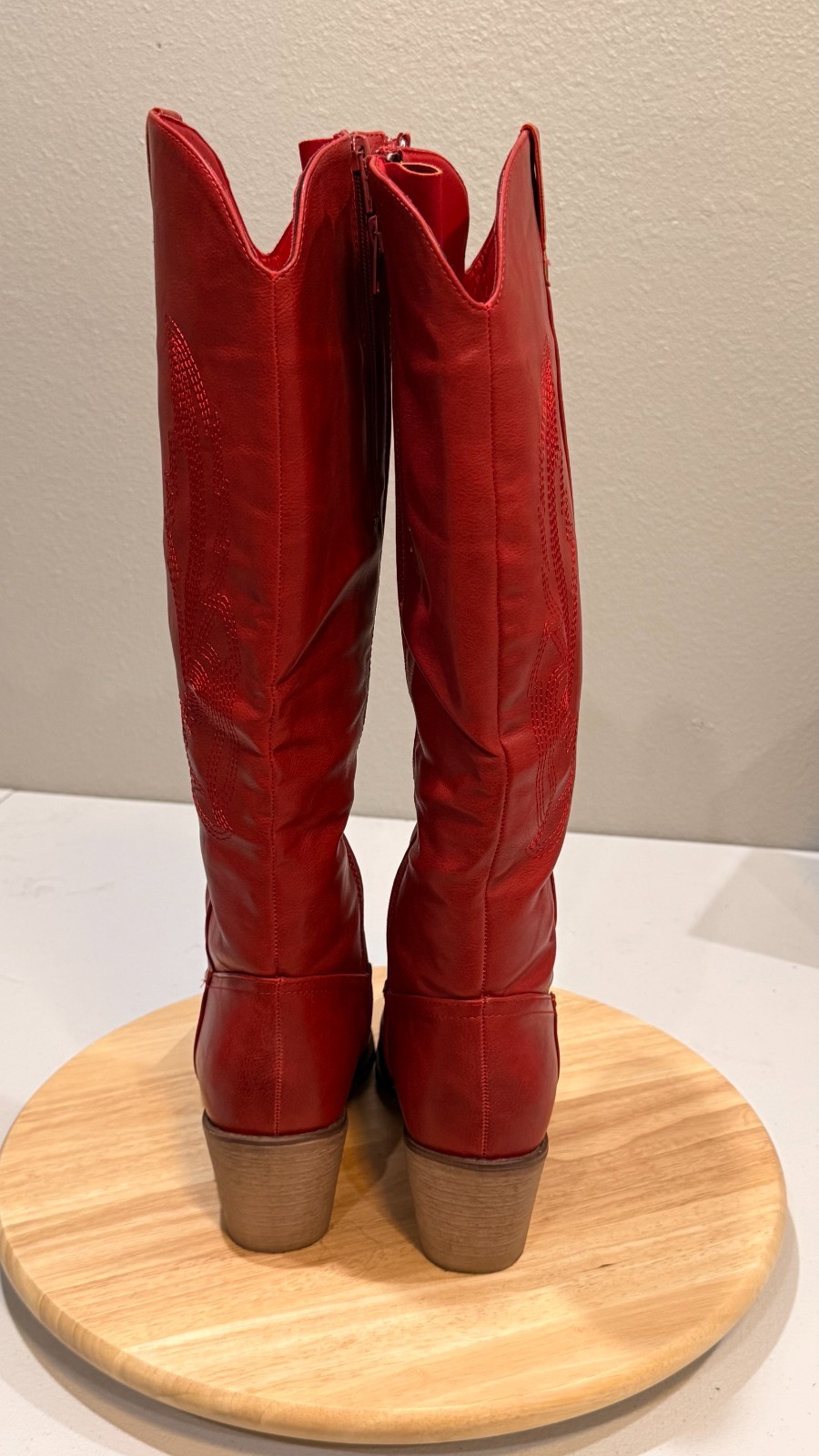 Pierre Dumas Women’s Red Cowboy-Style Knee-High Boots – 8.5 US