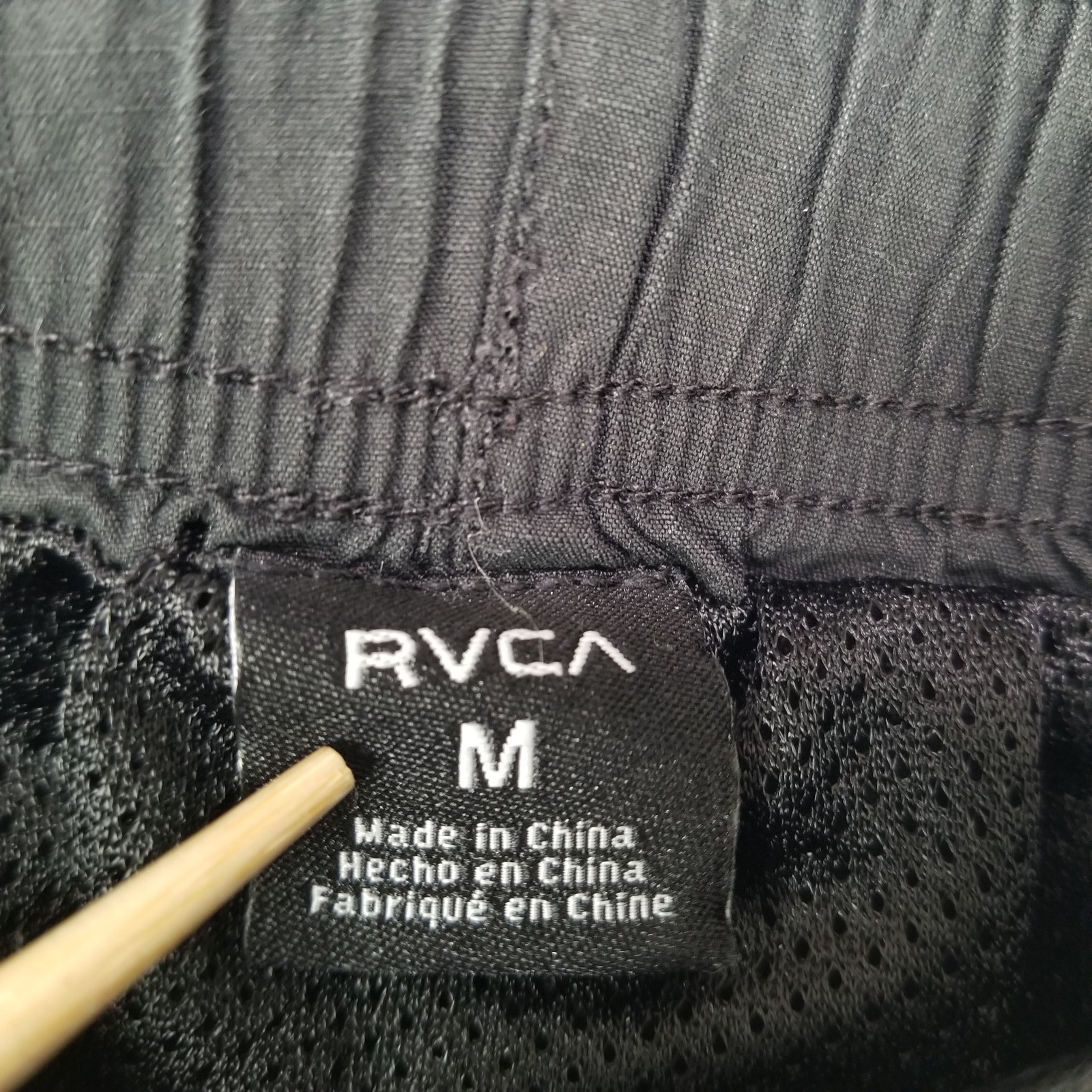 RVCA Men’s Black Hybrid Swim Athletic Shorts Size Medium Zipper Pockets Casual