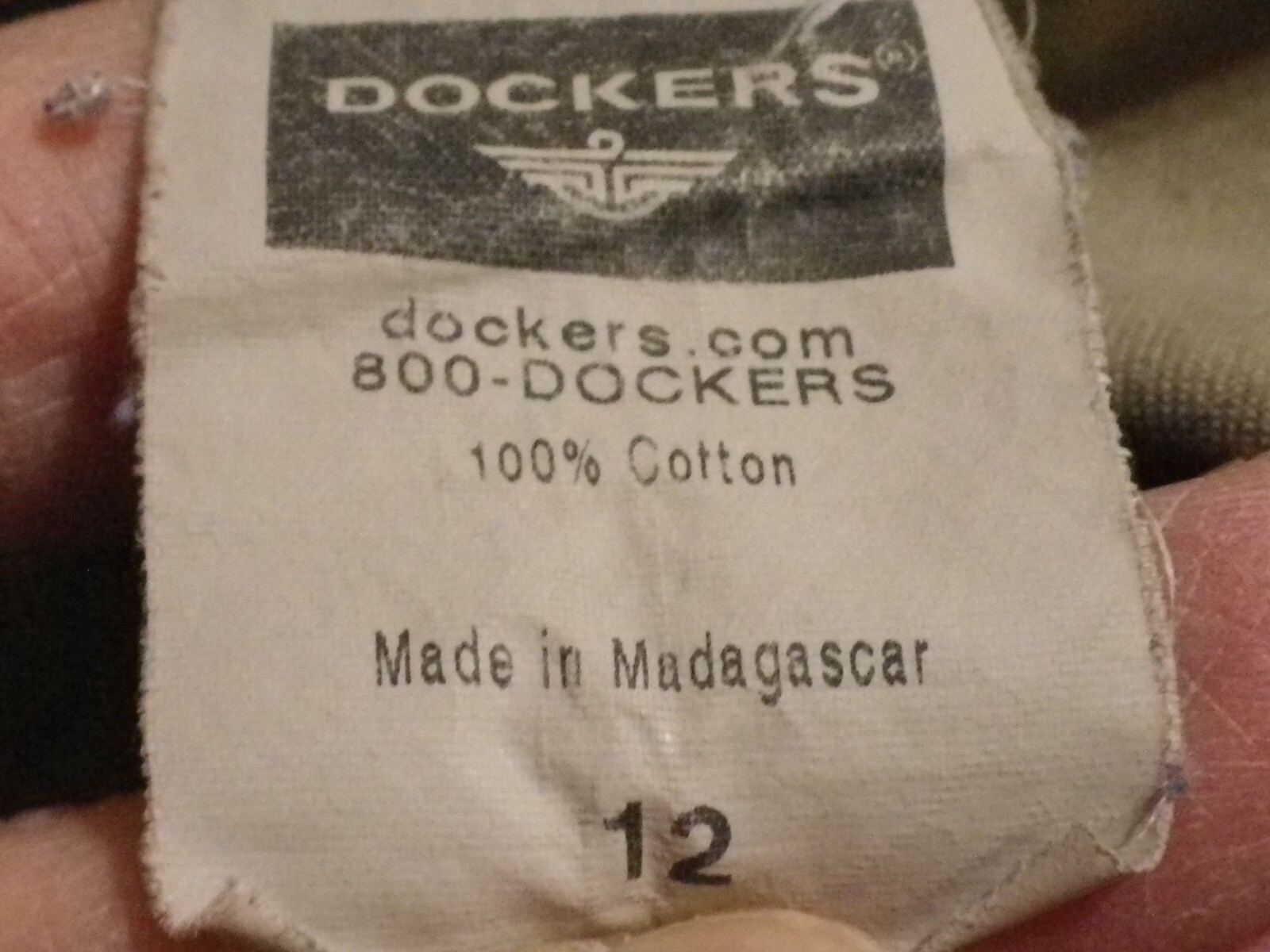Dockers Women Tan Shorts Size 12 x 4 1/2″ inseam