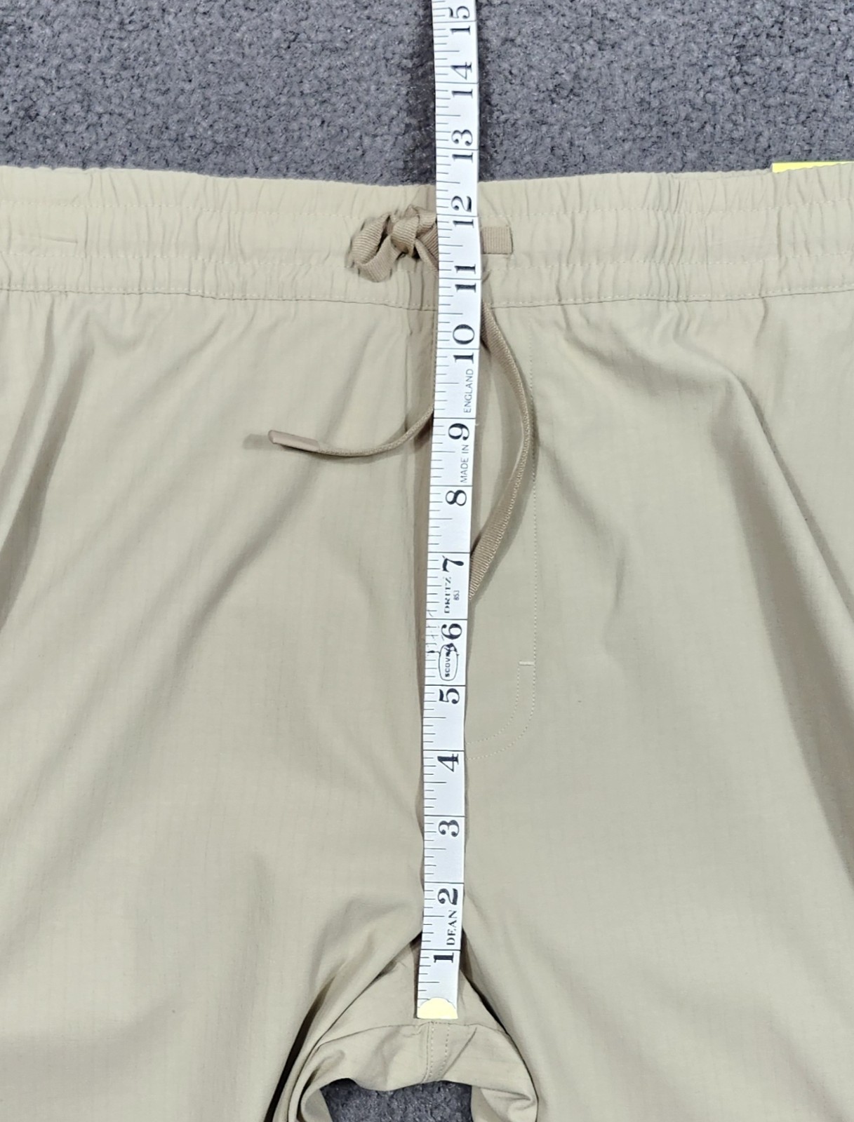 Men’s Jogger Pants L Beige Ripstop Nylon Lightweight All In Motion Zip Pocket