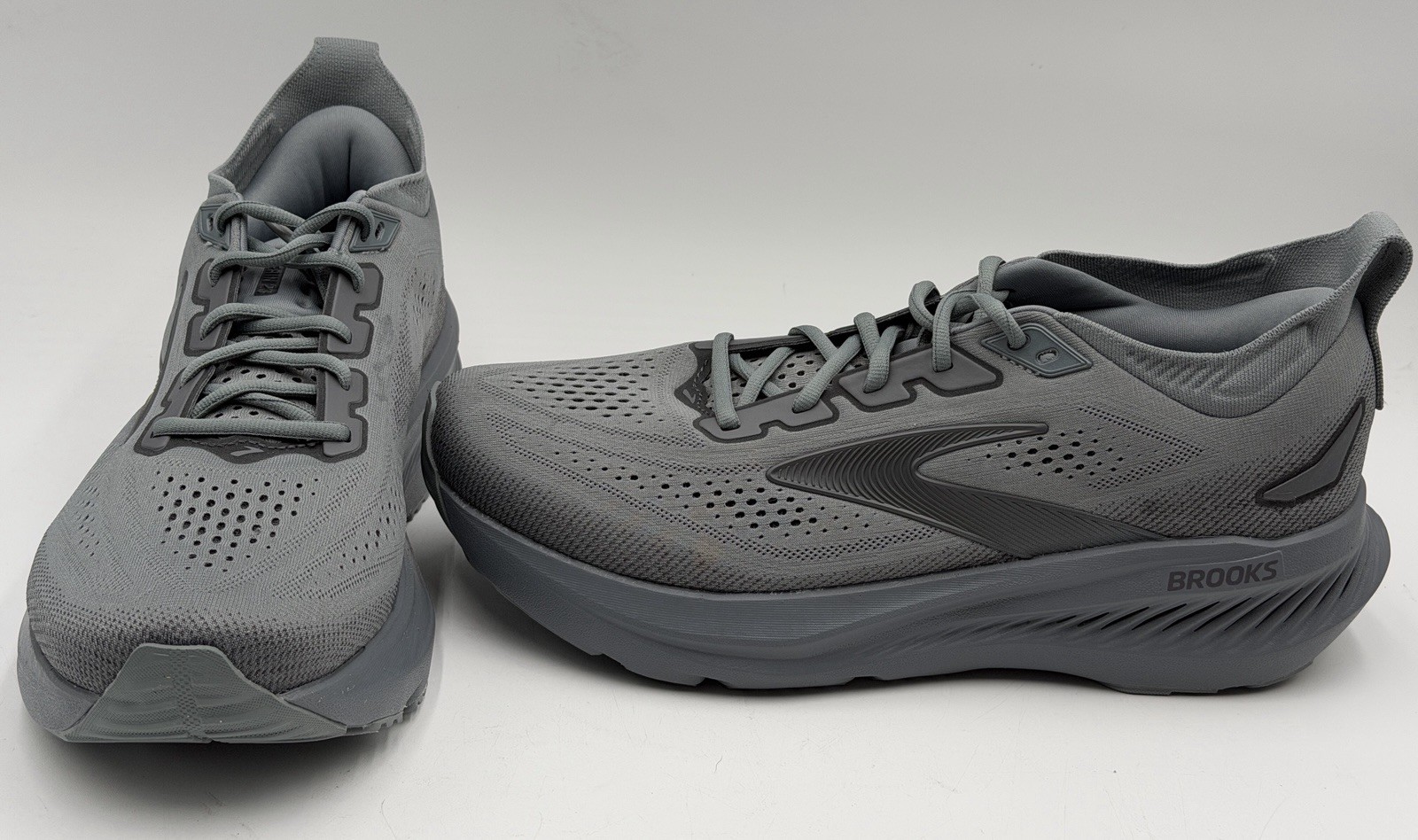 NEW BROOKS SZ 11 GLYCERIN 23 RUN & WALK cushion shoes men’s In Grey Pearl Black