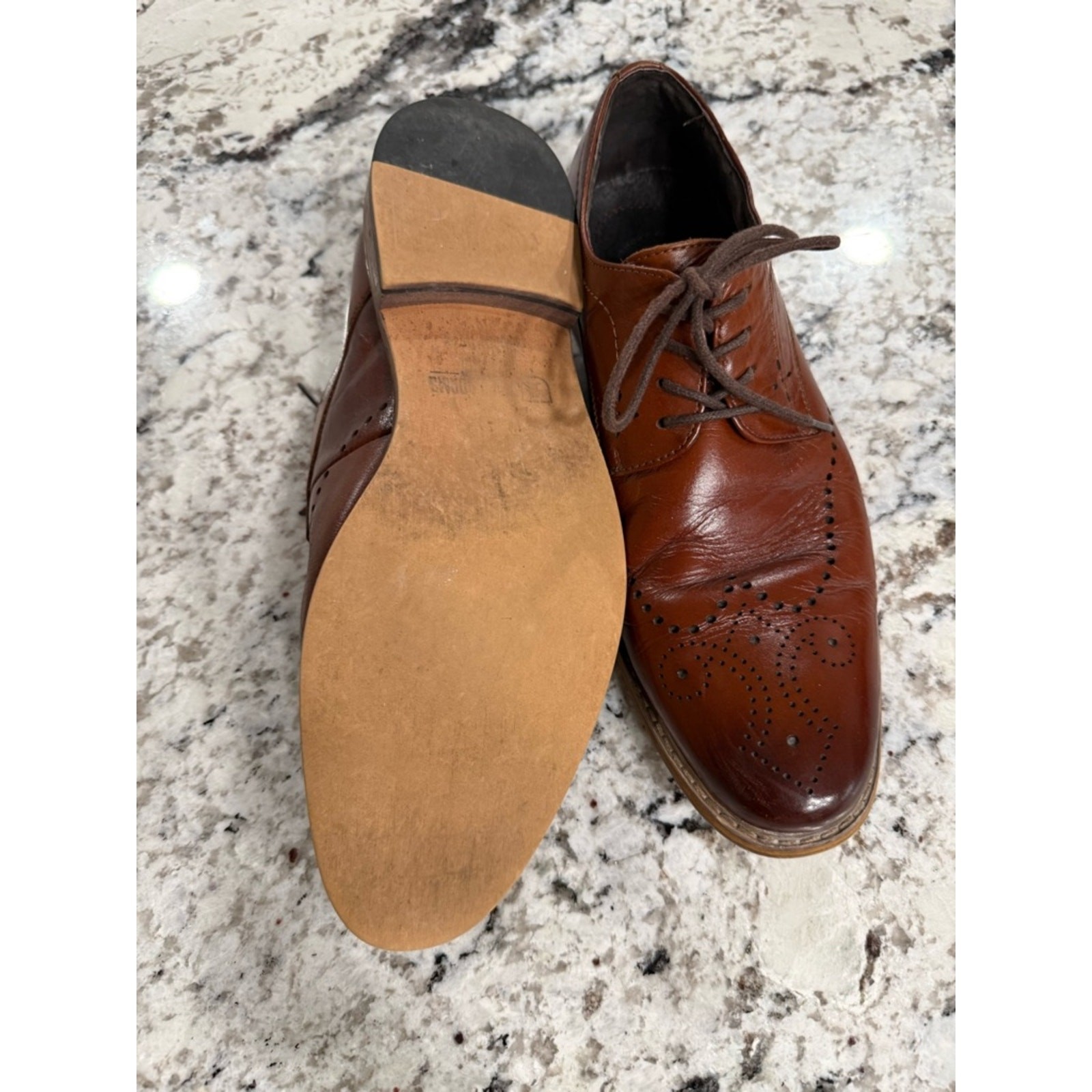 Stacy Adams Men’s Brown Leather Wingtip Dress Shoes size 9M