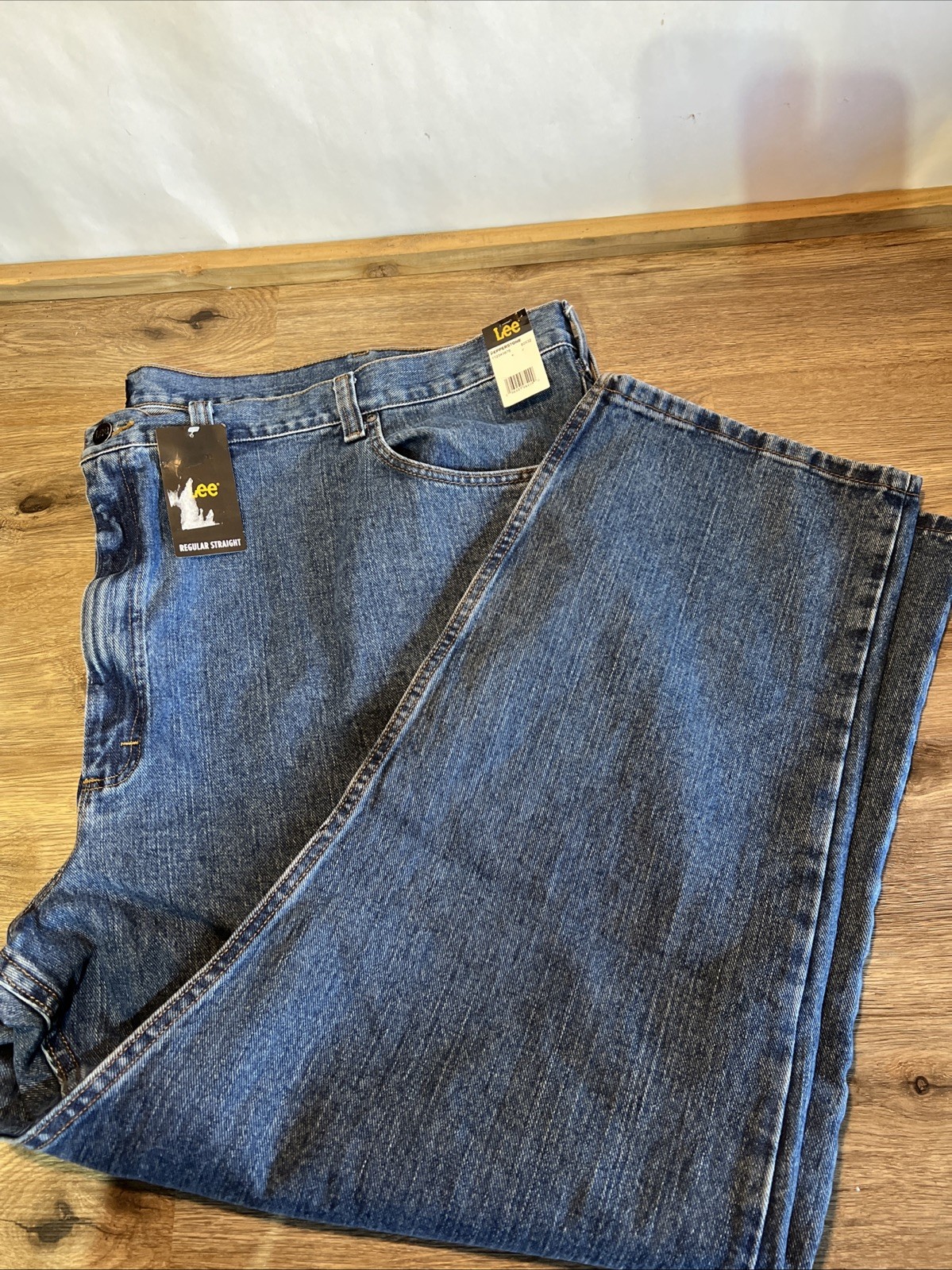 Lee Men’s Regular Straight Jeans Revolution 60 x 32 NWT