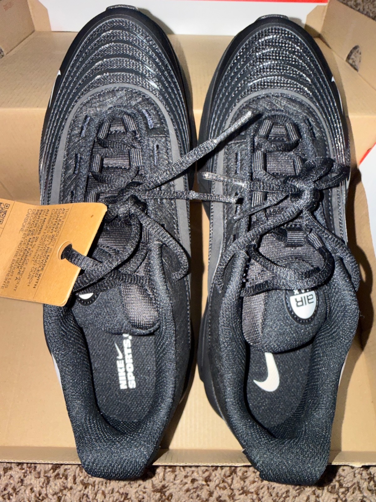 Nike Air Max Fire 7.5 Men – Brand New – Black with White Checkmark Nike Logo
