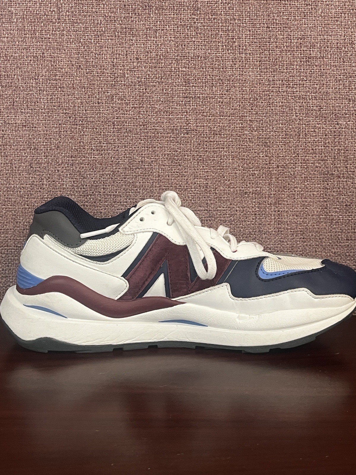 New Balance 5740 U5740FMB White Burgundy Navy Sneakers Men’s 7.5