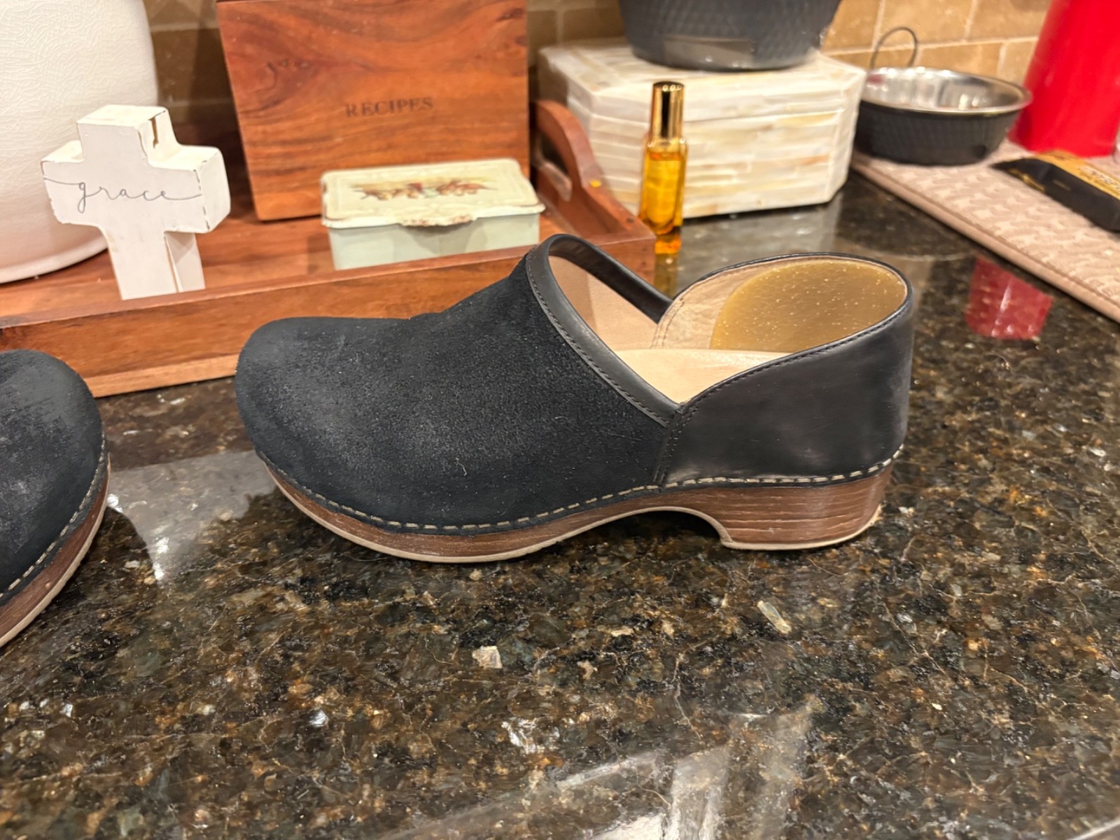 Dansko Brenna Slip-on Clogs Soft Blank Burnished Suede Size 37 (US 7)