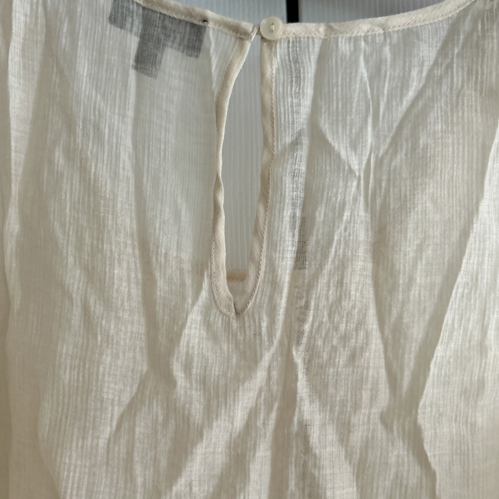 THE LIMITED Top L Ivory Sheer Sleeveless Embroidered, Lace & Beading EUC