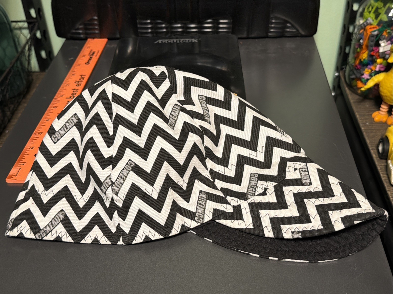 NWOT Black & White Zig Zag Welding Welders Hat Comeaux Caps Reversible