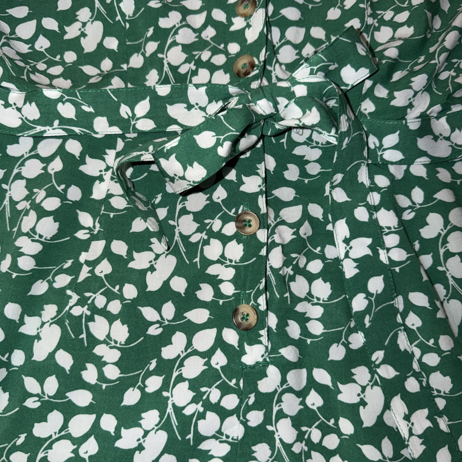 Abercrombie & Fitch Green Leaf Print Romper Size XS Extra Small