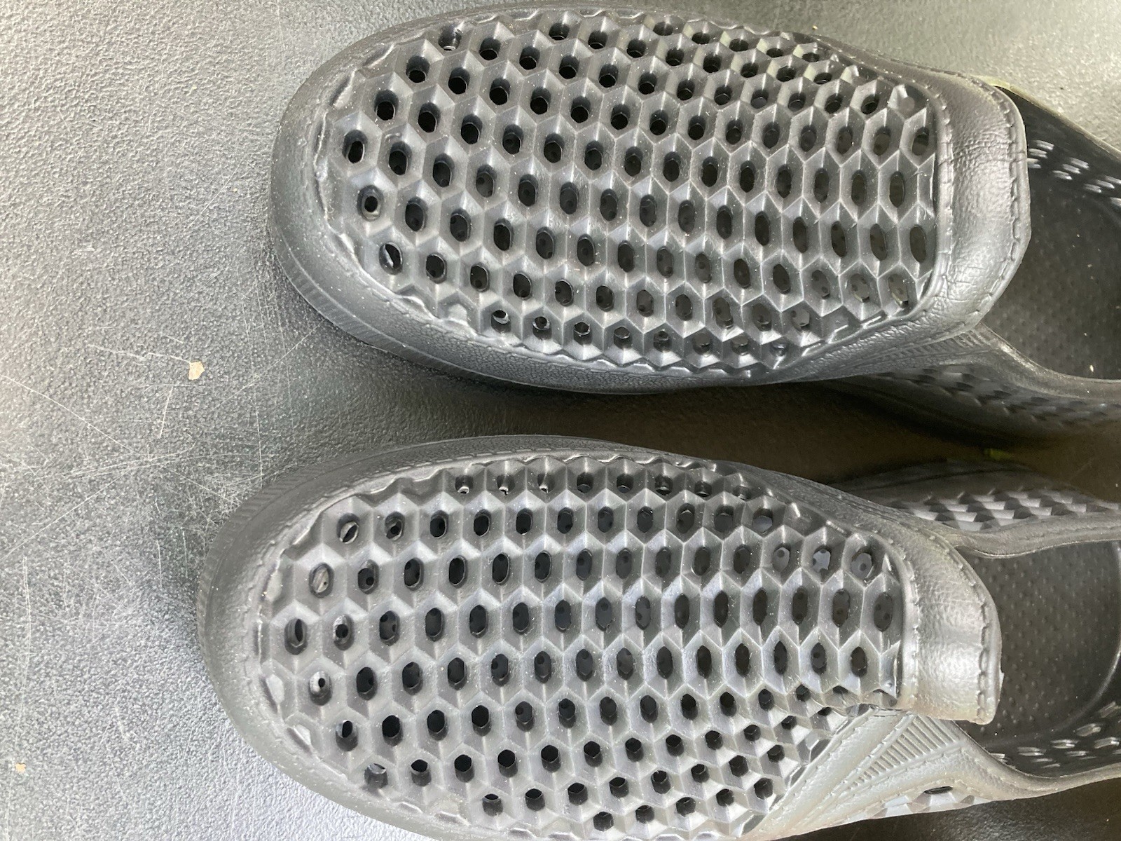 Men’s US 8-9 Thick Sole Breathable PVC Mesh Clogs Non-Slip Work Beach Shoes