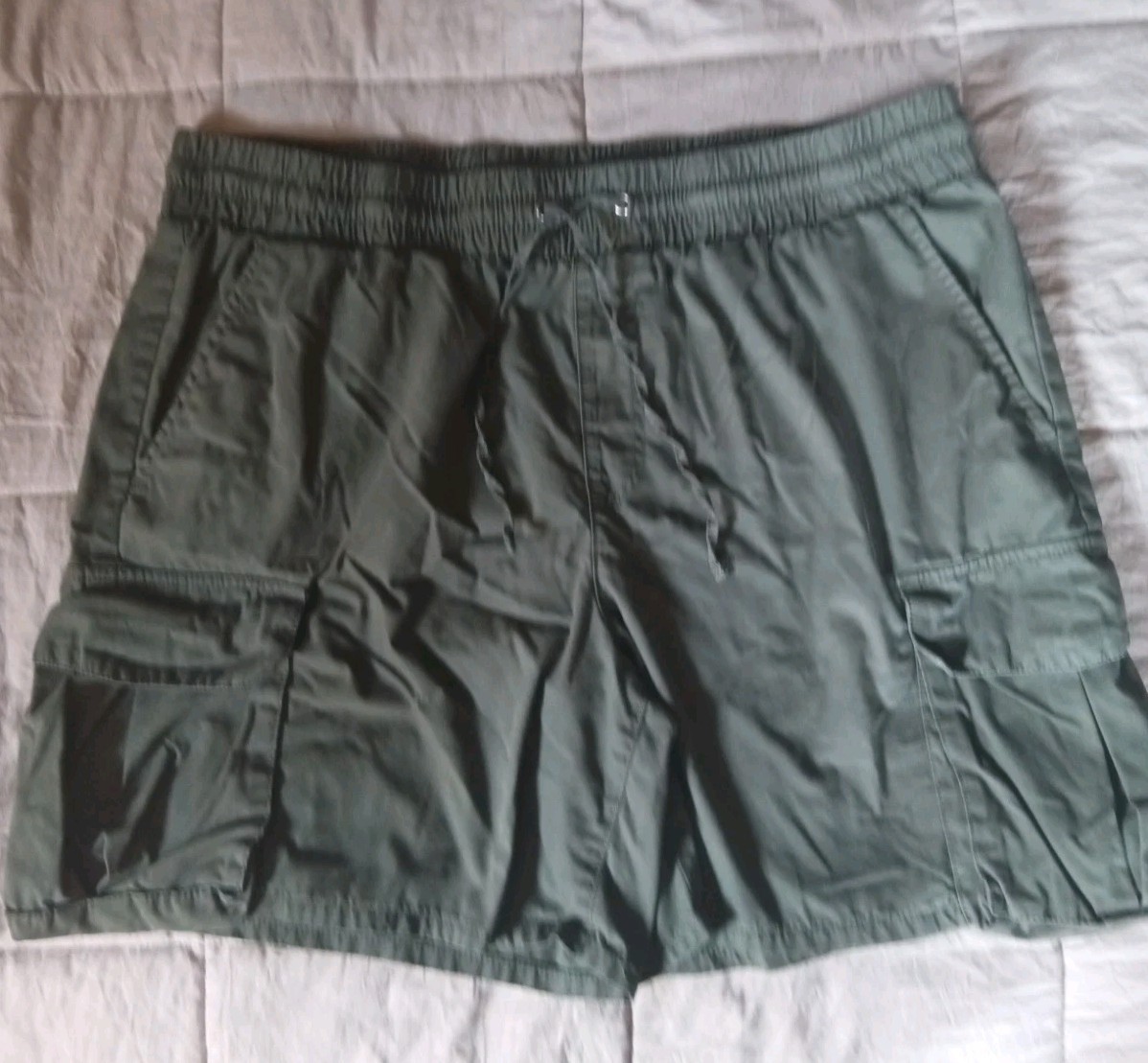 Men’s Cargo Shorts No Boundaries XL (40-42) ArmyGreen