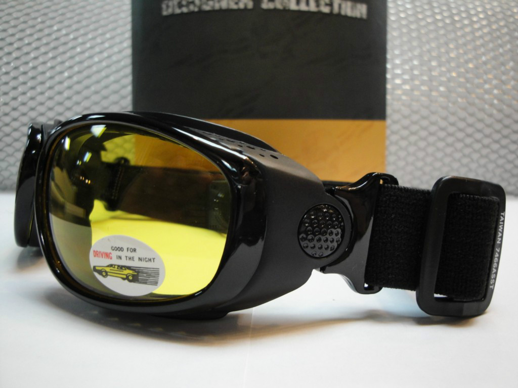 PADDED MOTORCYCLE Day or Night RIDING GOGGLES With Strap Black Frame Yellow Lens