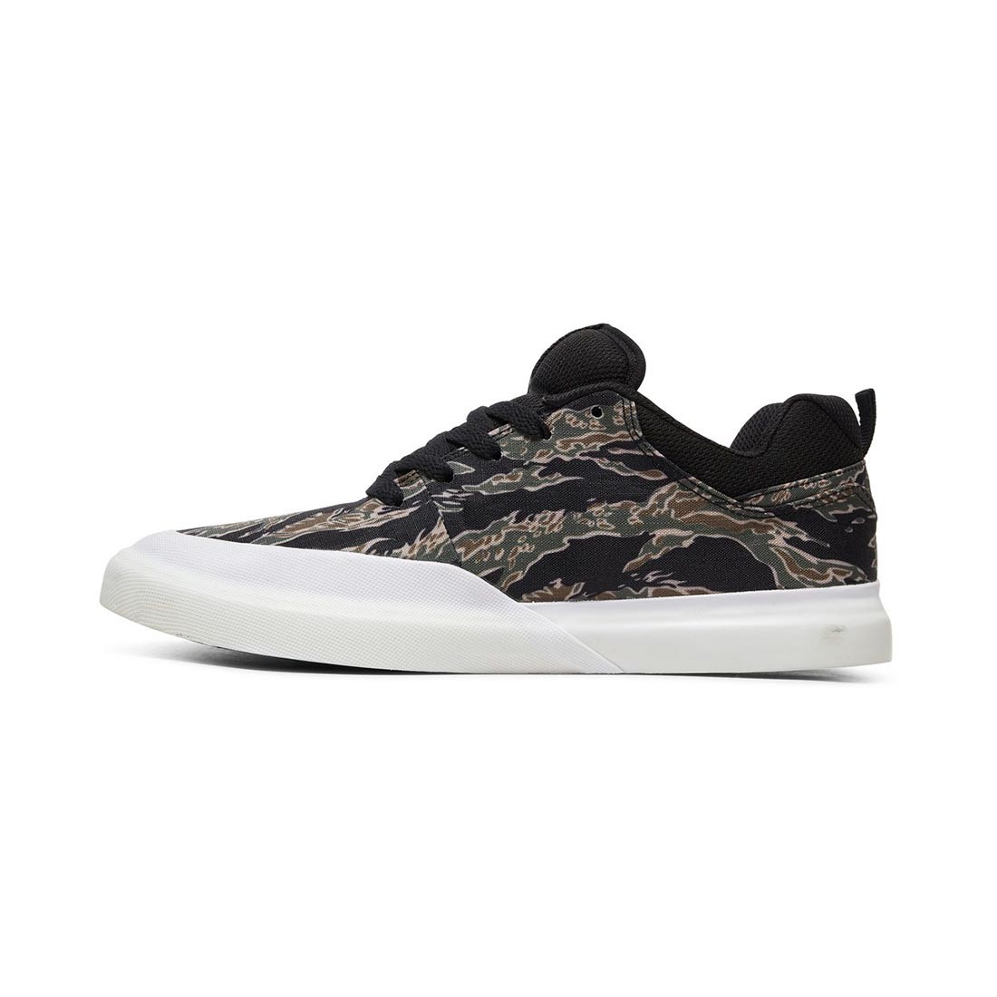 DC Infinite TX SE Skate Shoes – Camo Black