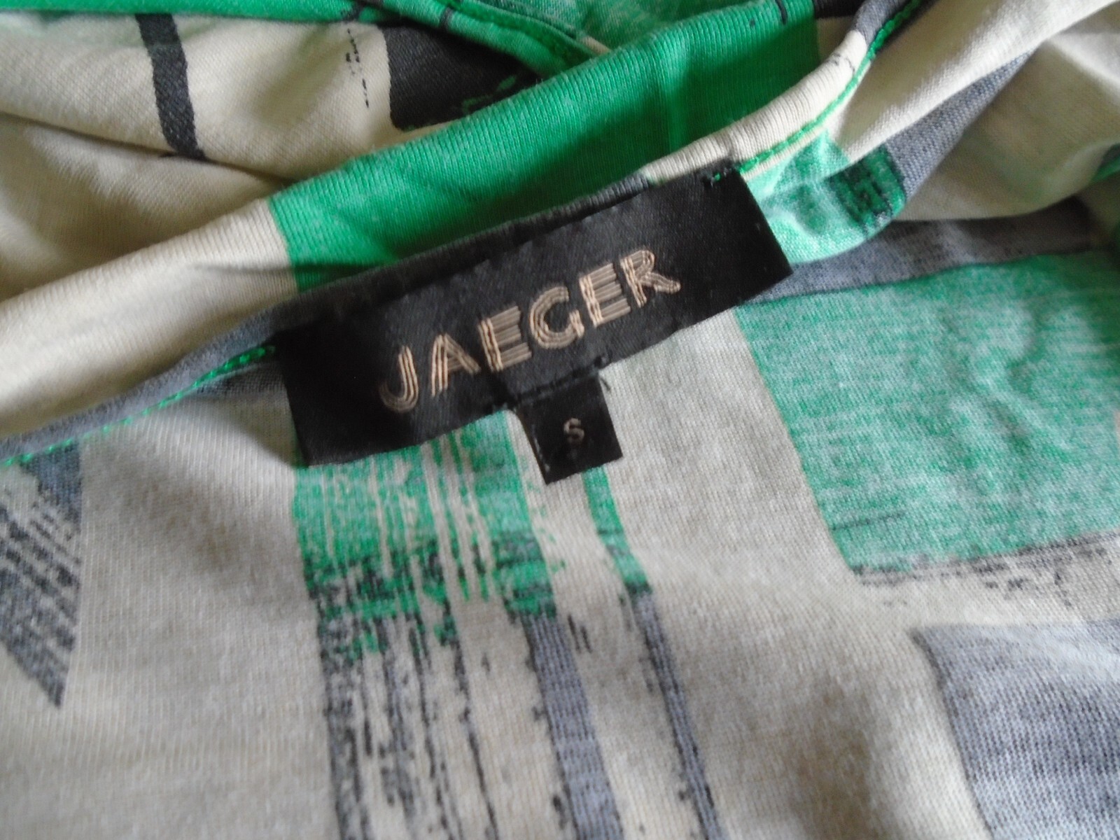 Jaeger Geometric Top beige green black geo sleeveless jersey Size M Medium vgc