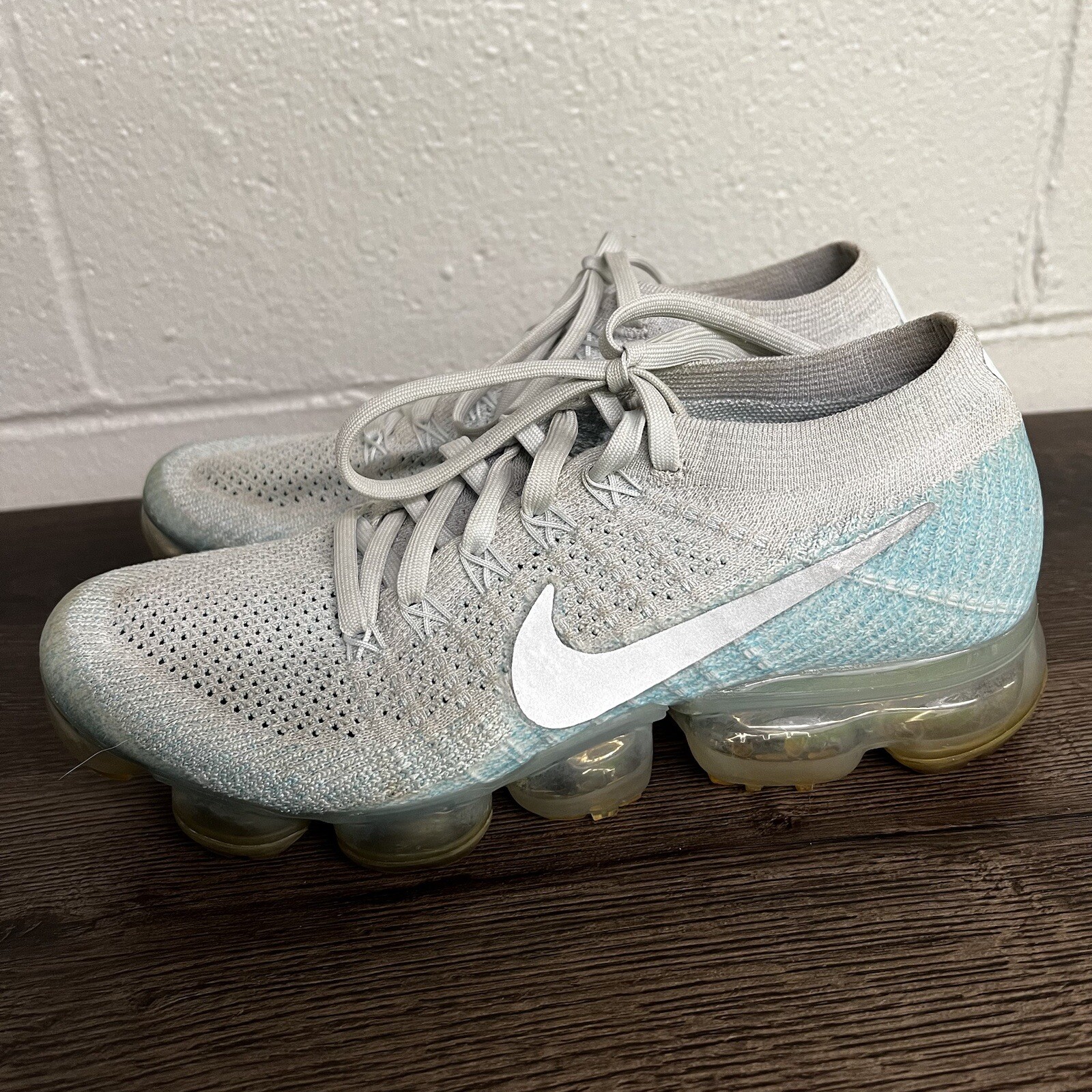 Nike Air Vapormax Flyknit Womens Size 8 Ice Blue/White Shoes 849557-014