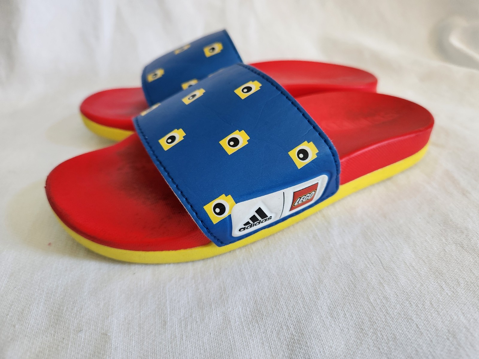 Adidas Adilette Comfort x LEGO Kids Slides Pool Beach Red Blue Size 11K