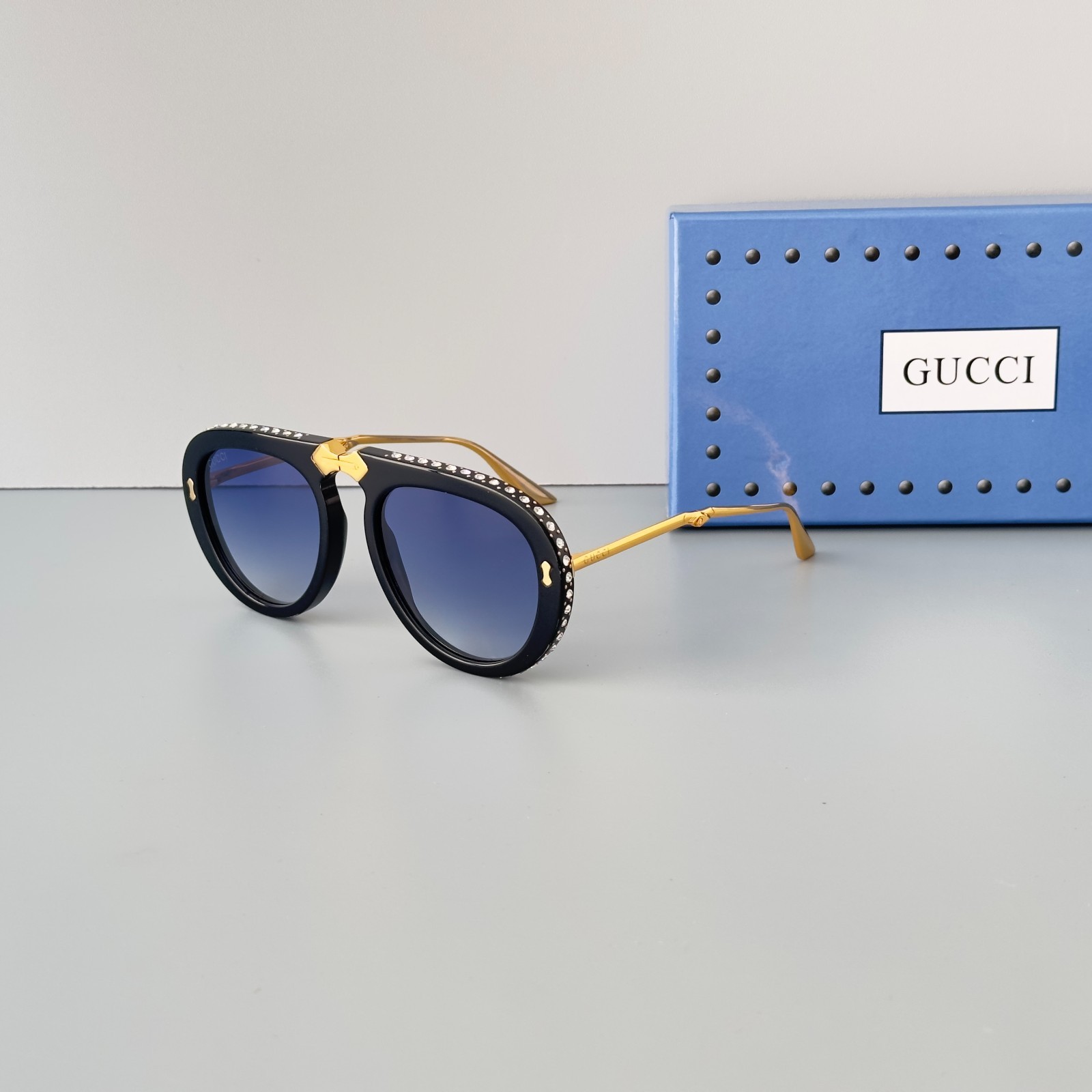 Gucci GG0307 Black Gold Frame Blue Gradient Lens Sunglasses New w/Box